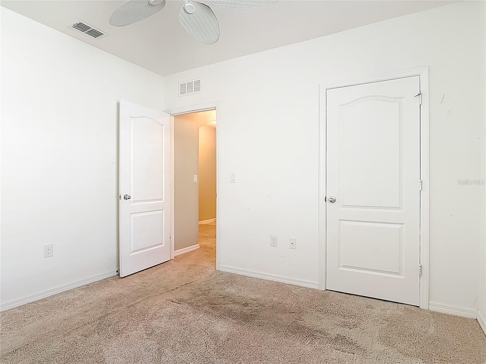 Image 7 of 37 For 1724 Savannah Lane