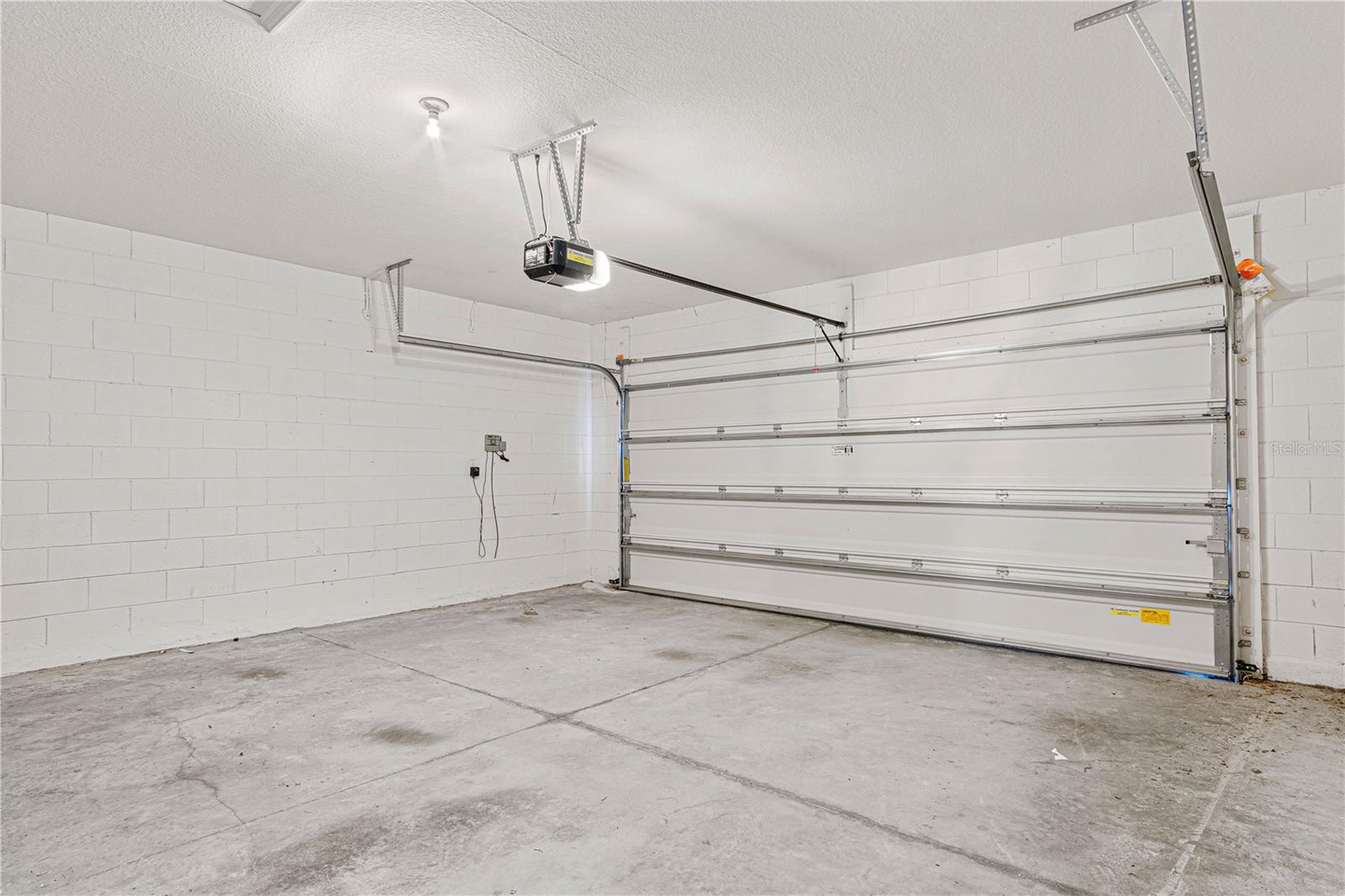 Image 20 of 31 For 2952 Gibraltar Boulevard