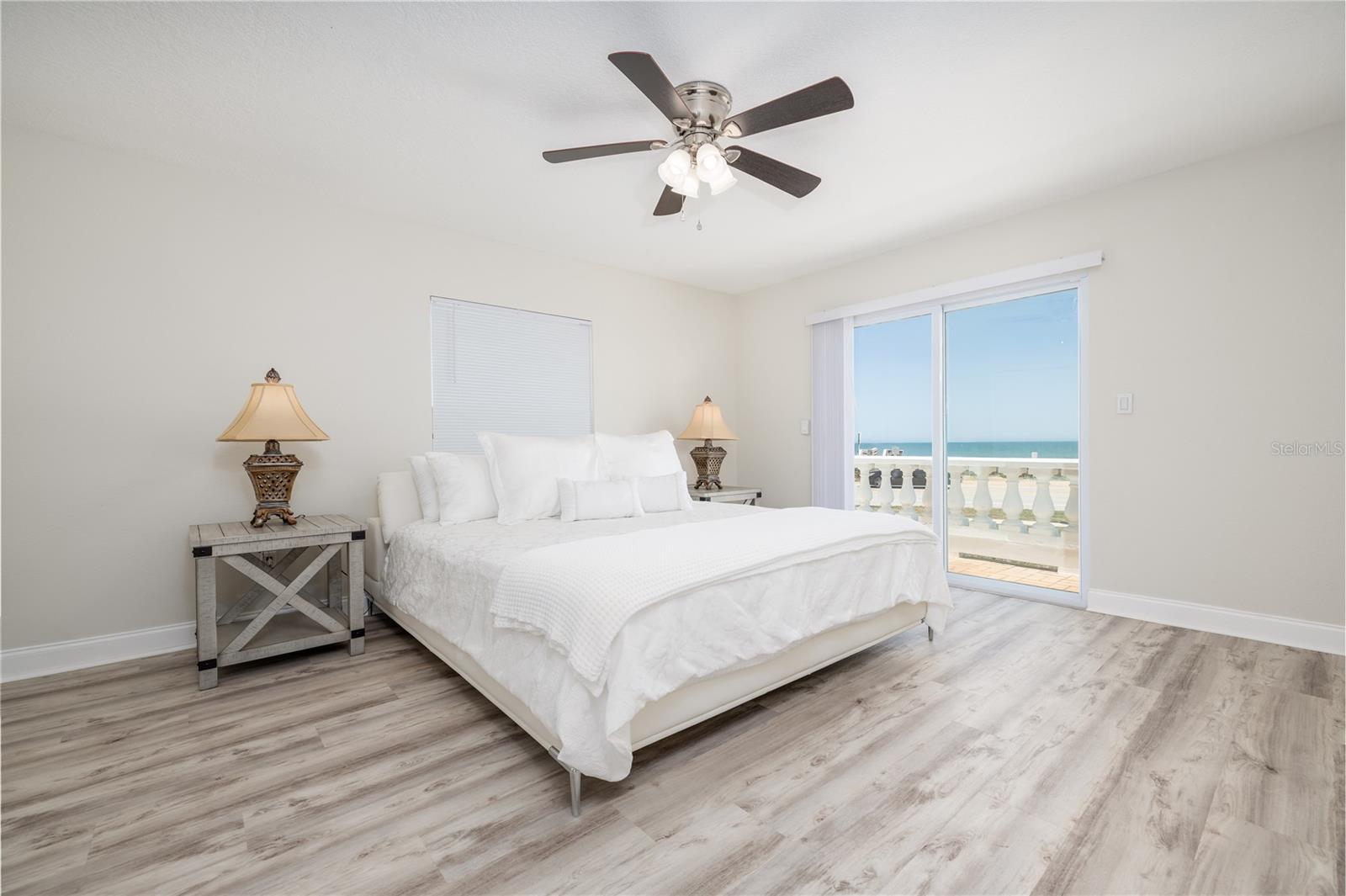 Image 17 of 59 For 3076 Ocean Shore Boulevard