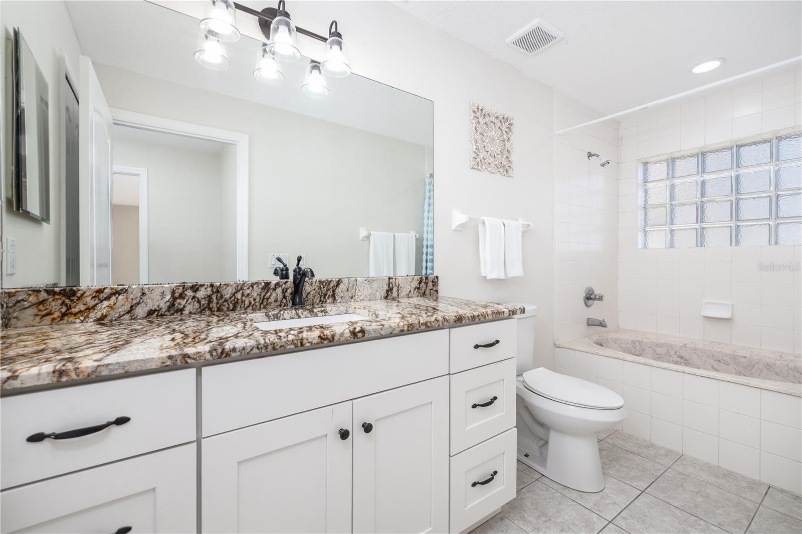 Image 24 of 59 For 3076 Ocean Shore Boulevard