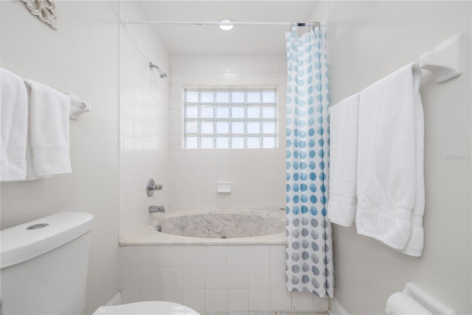 Image 25 of 59 For 3076 Ocean Shore Boulevard