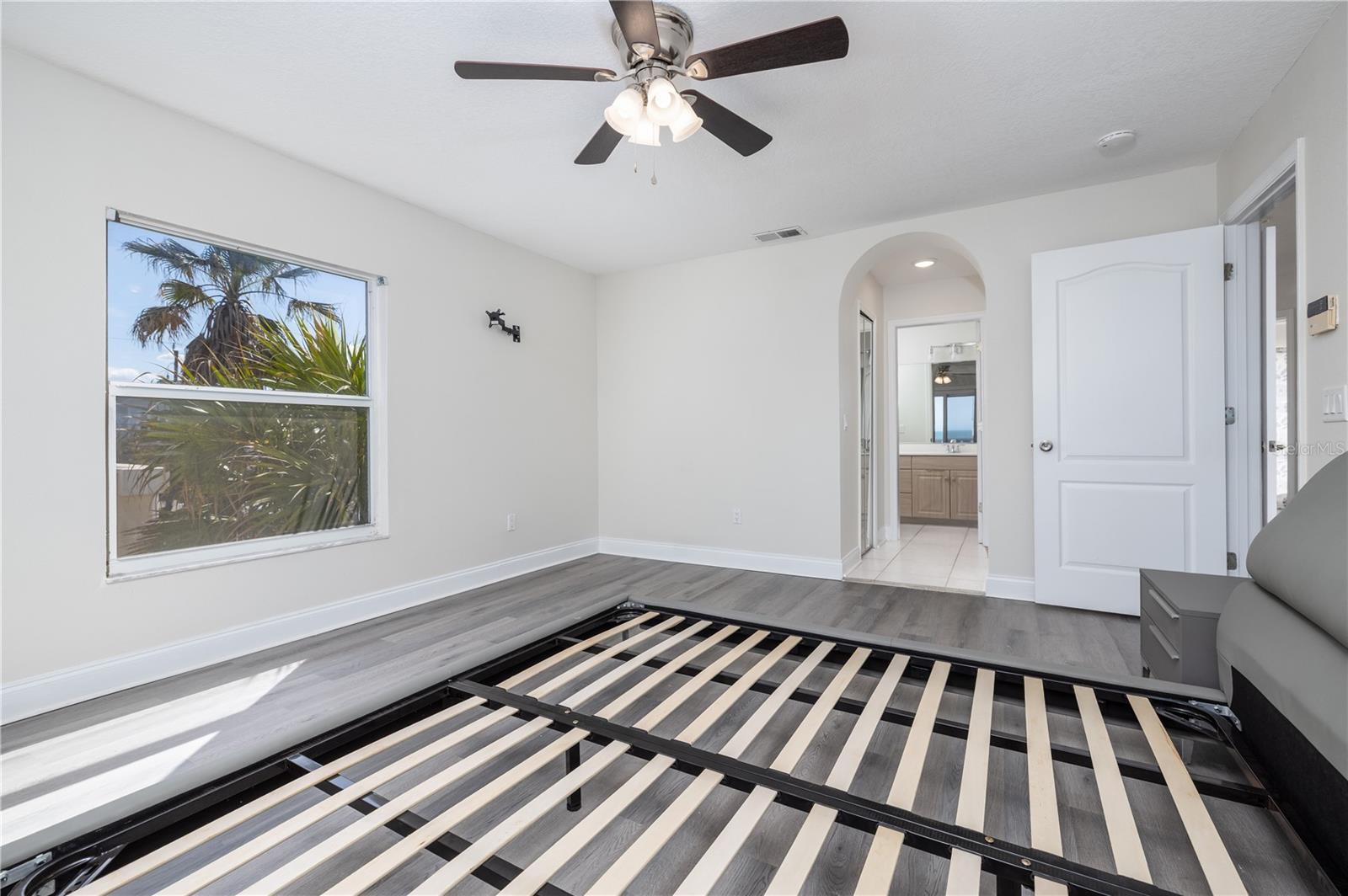 Image 22 of 61 For 3074 Ocean Shore Boulevard