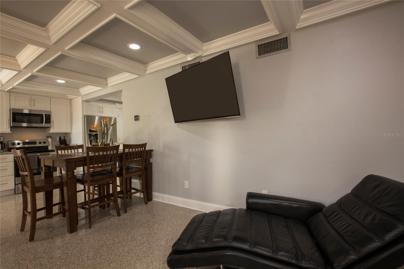 Image 10 of 34 For 472 Causeway