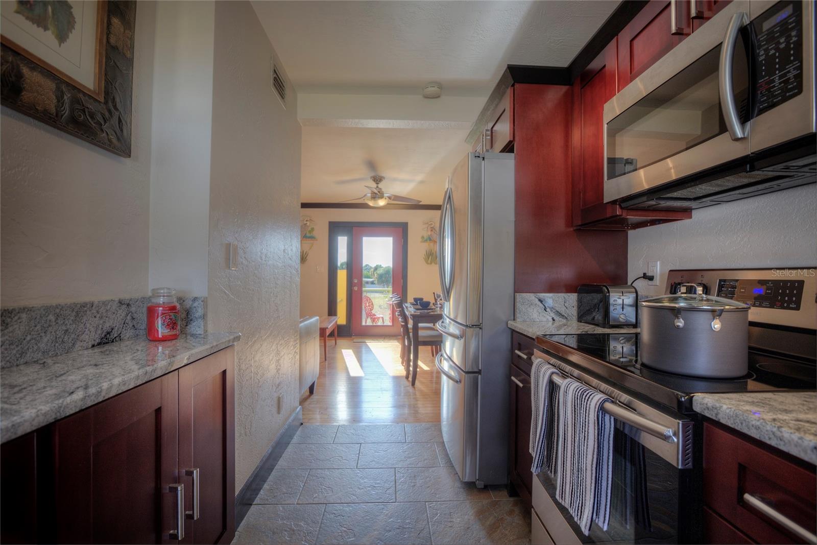 Image 22 of 34 For 472 Causeway