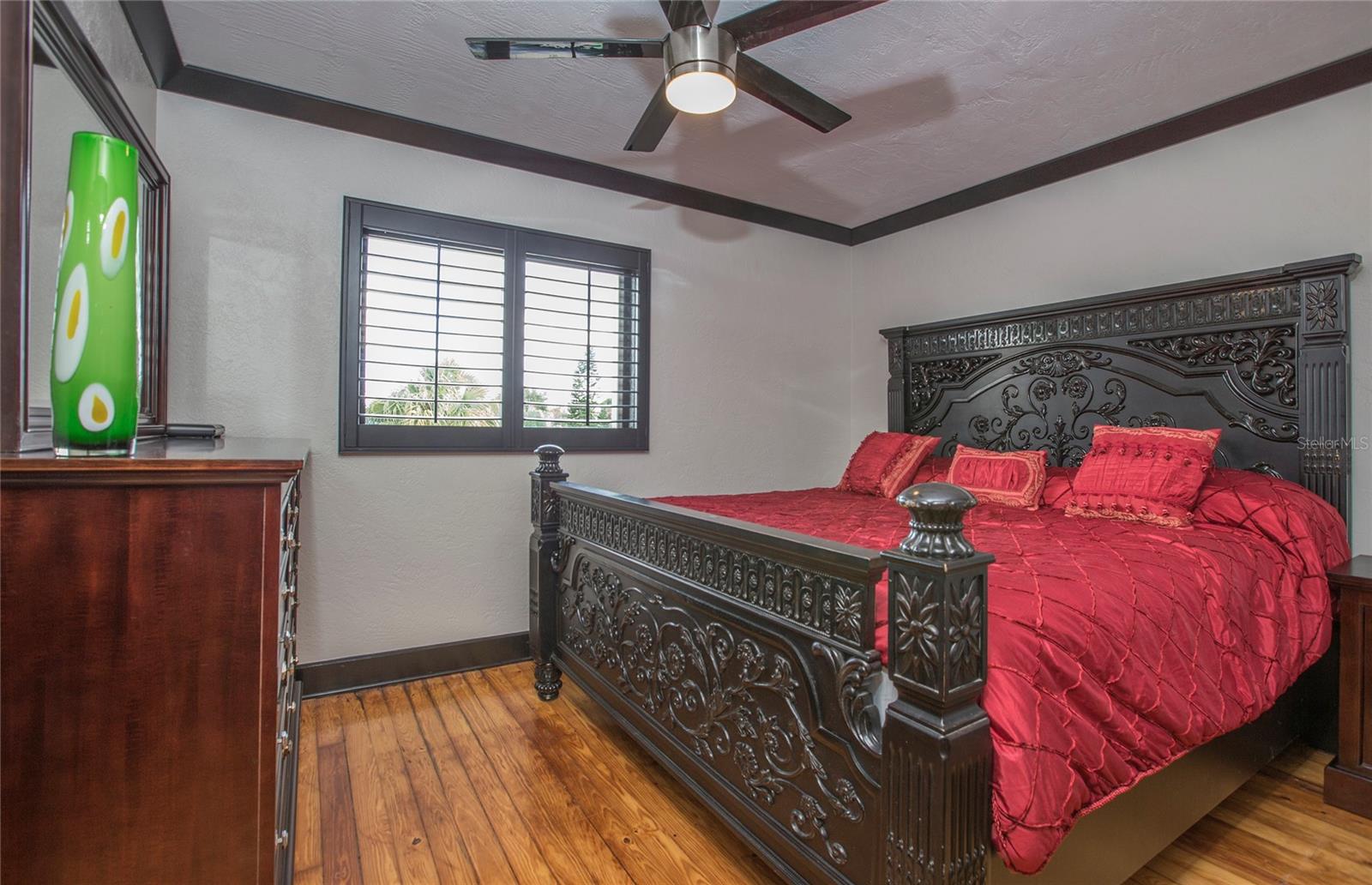 Image 25 of 34 For 472 Causeway