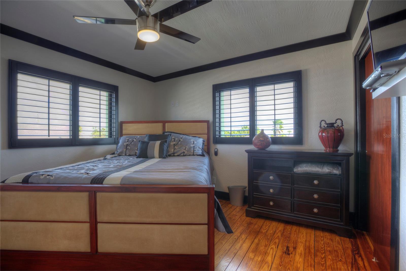 Image 26 of 34 For 472 Causeway