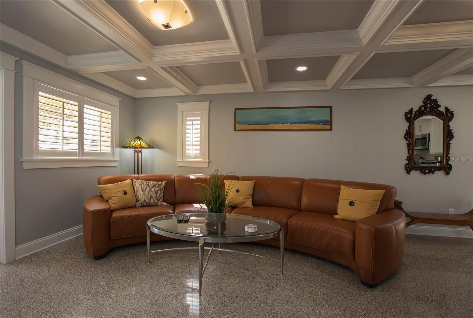 Image 4 of 34 For 472 Causeway