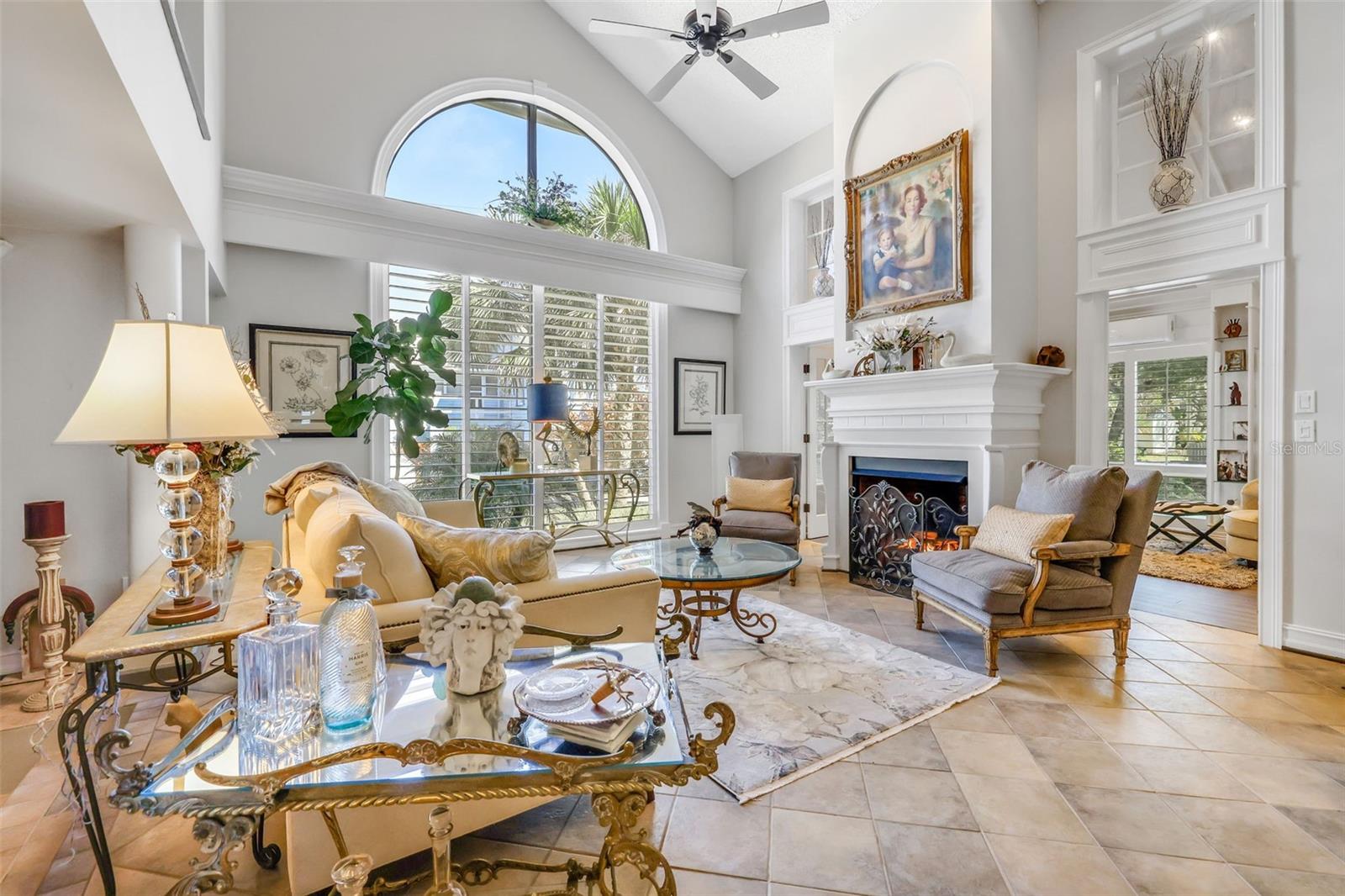 Image 12 of 73 For 111 Esther Street