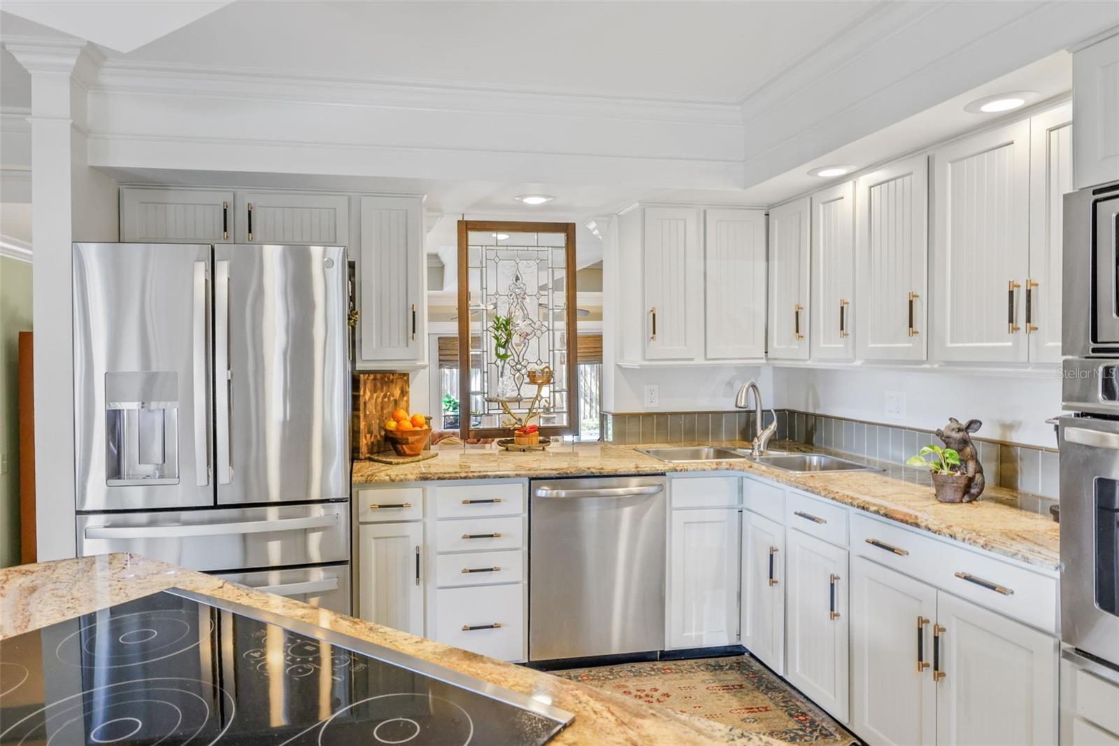 Image 24 of 73 For 111 Esther Street