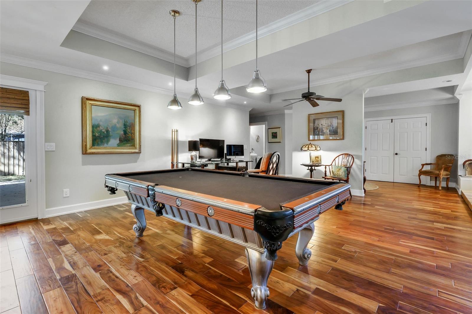 Image 30 of 73 For 111 Esther Street