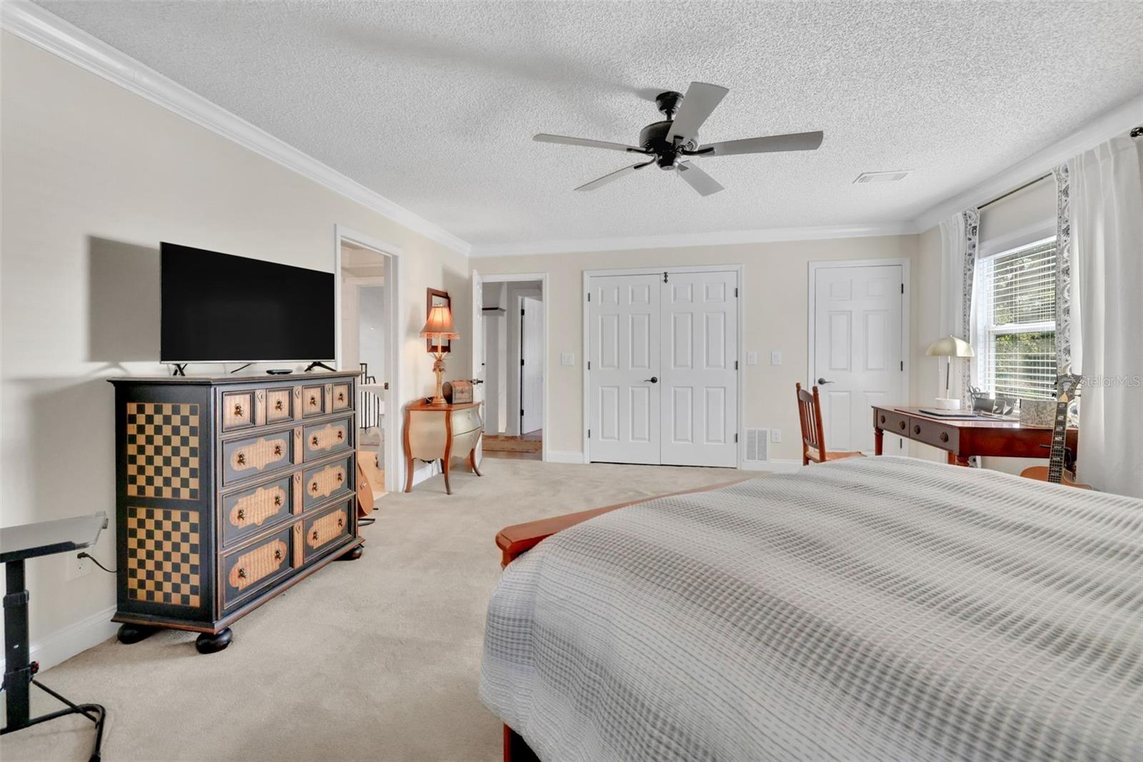 Image 44 of 73 For 111 Esther Street