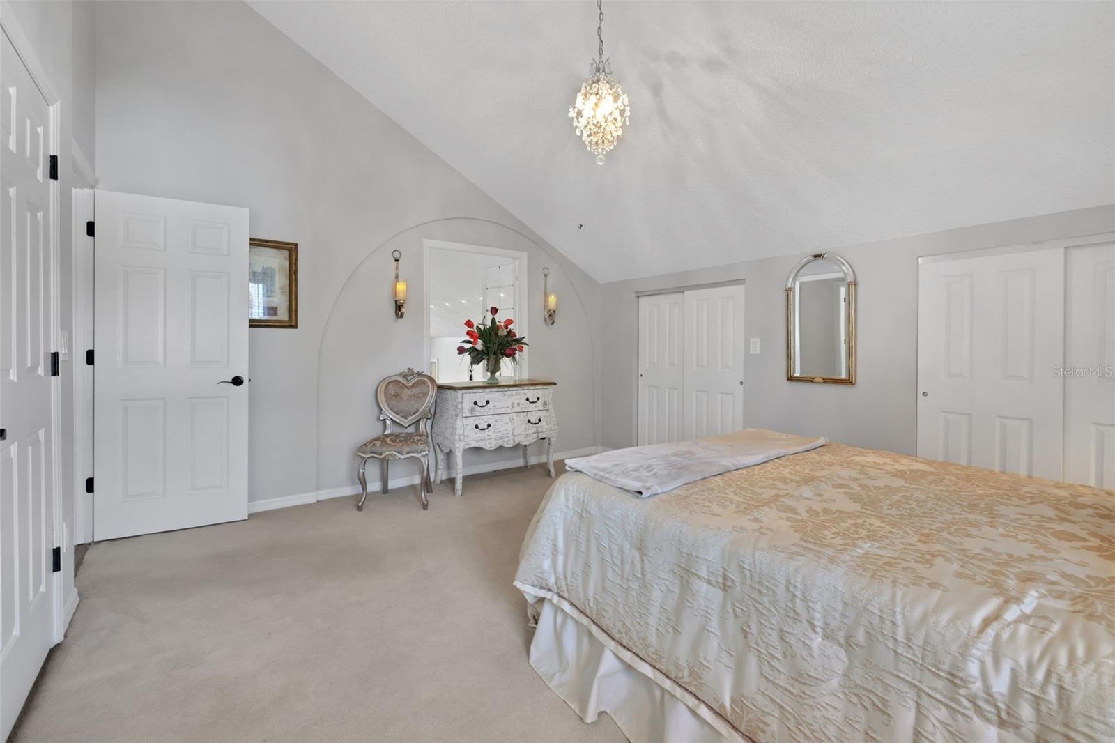 Image 49 of 73 For 111 Esther Street