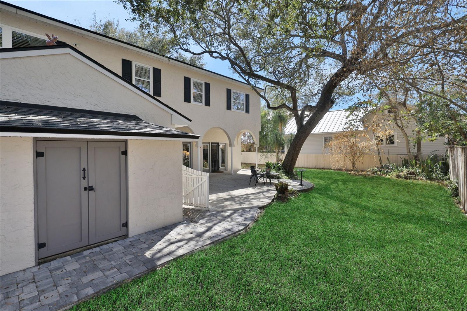 Image 56 of 73 For 111 Esther Street