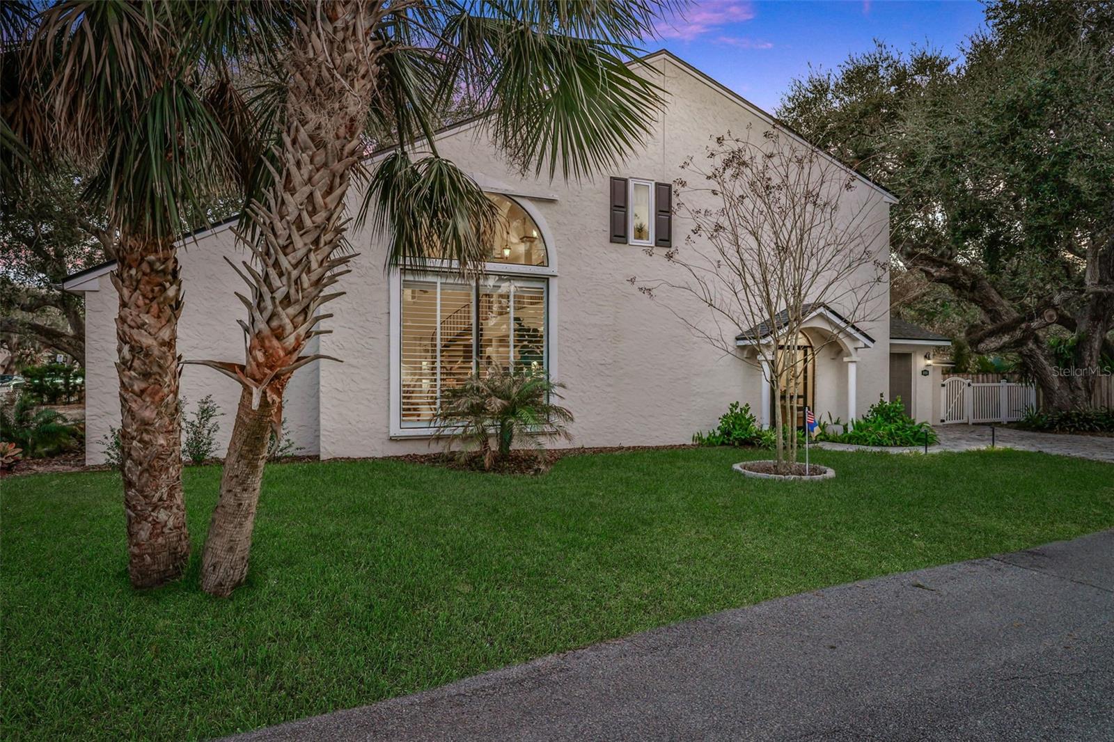 Image 68 of 73 For 111 Esther Street