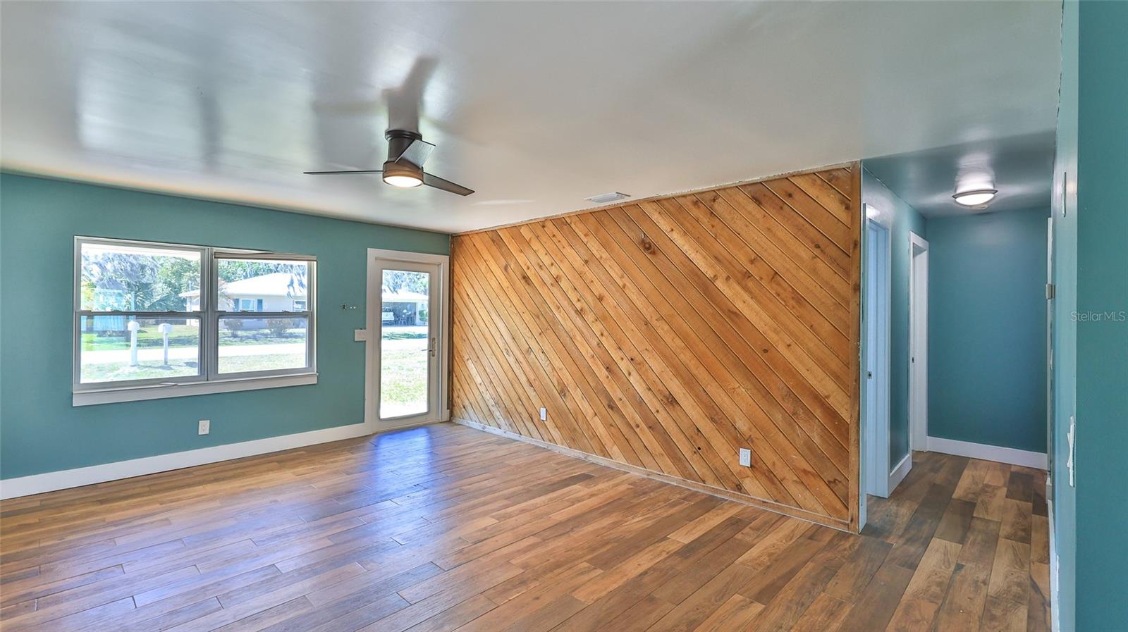 Image 5 of 28 For 2521 Kumquat Drive