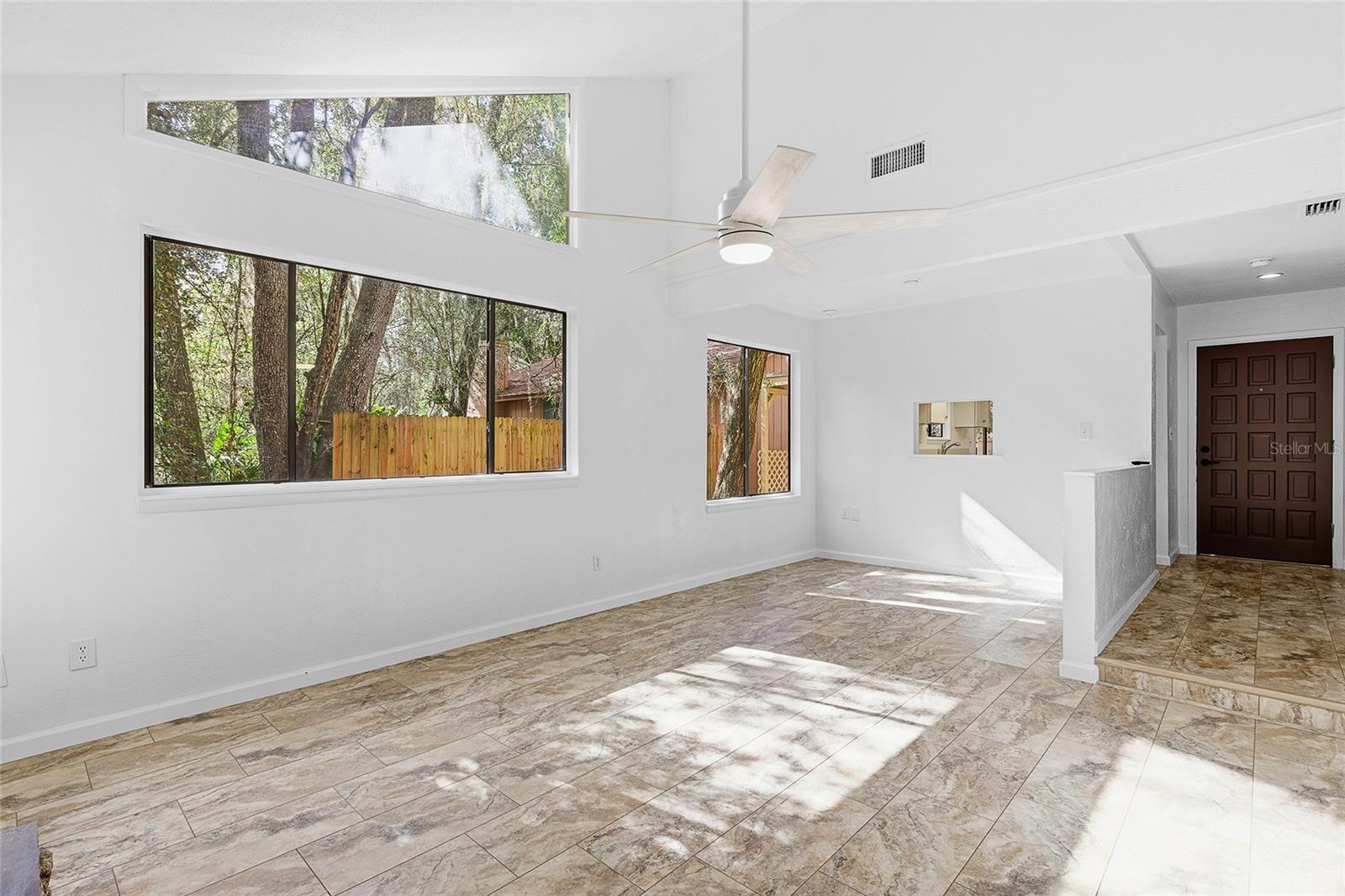 Image 14 of 37 For 38 Snaresbrook Court