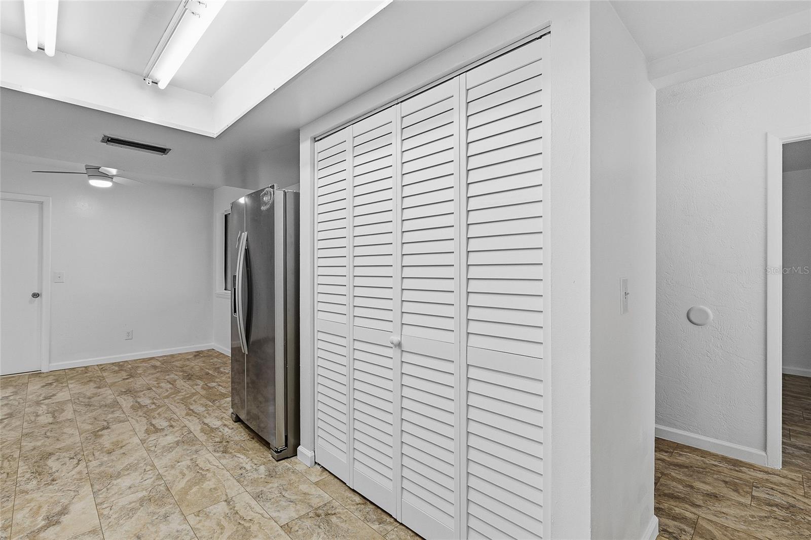 Image 21 of 37 For 38 Snaresbrook Court