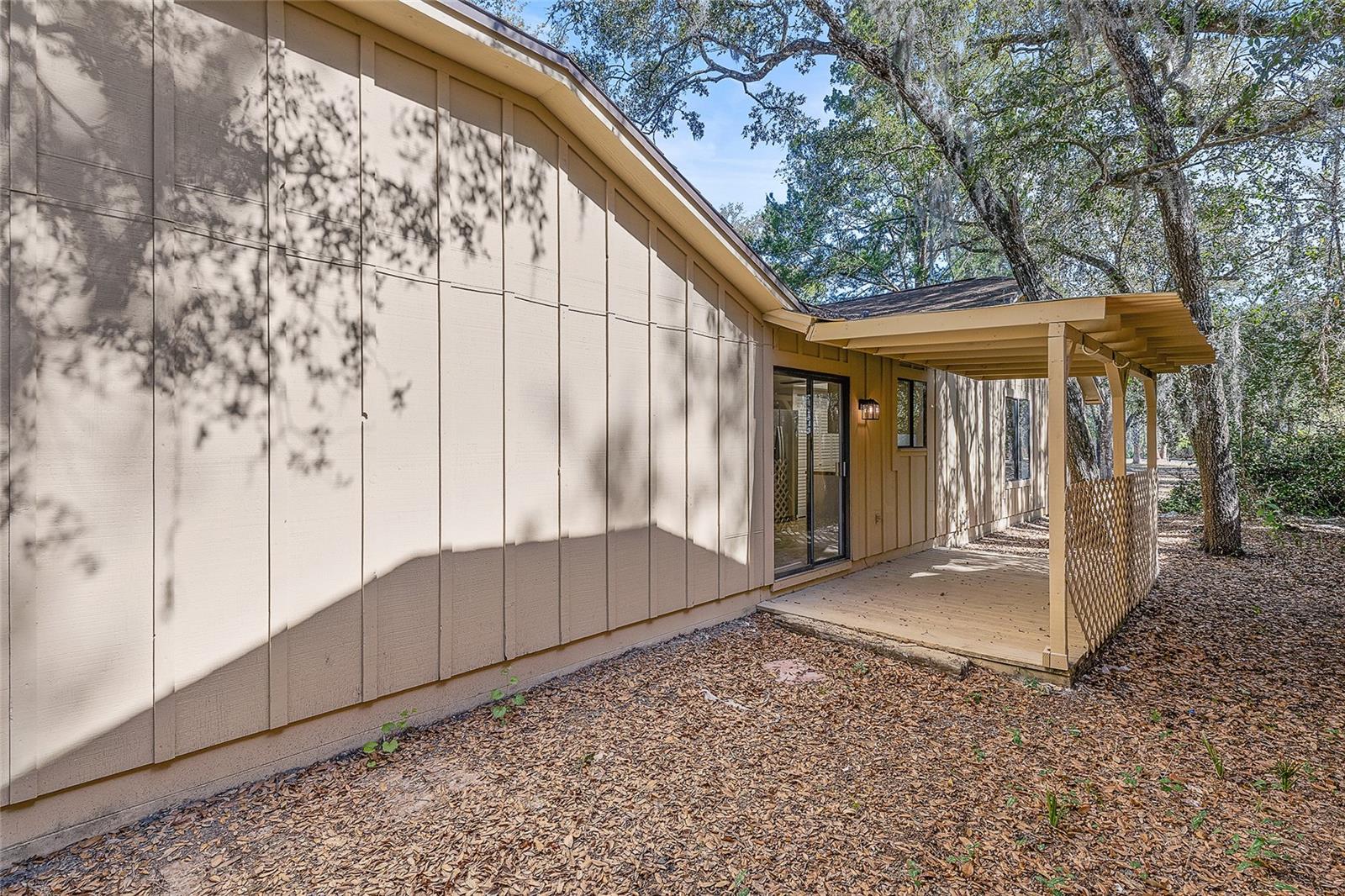 Image 9 of 37 For 38 Snaresbrook Court