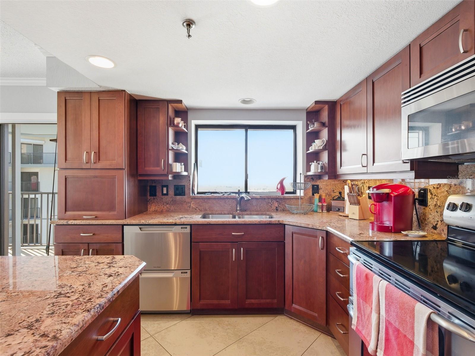 Image 20 of 69 For 501 Causeway  7070