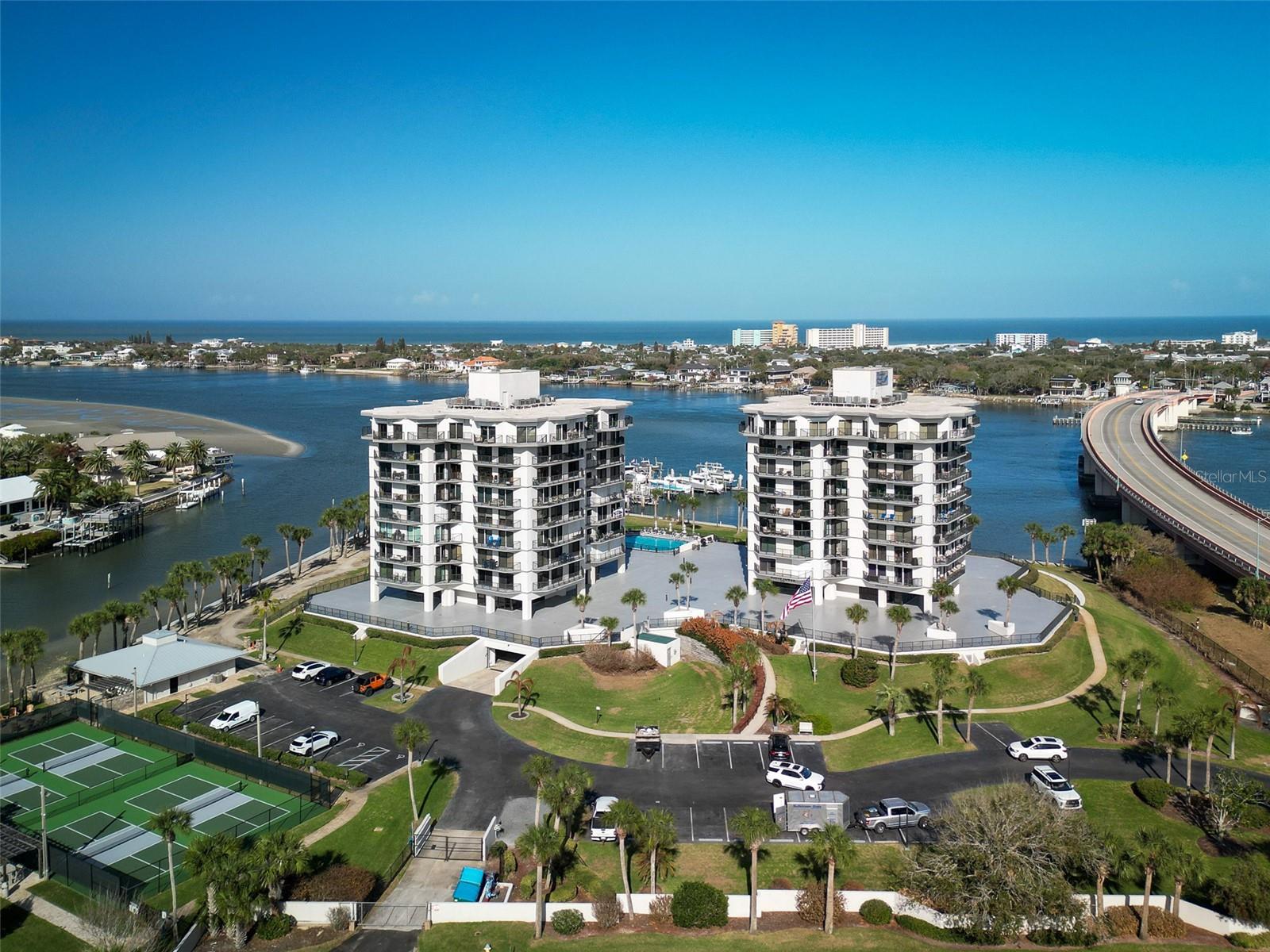 Image 41 of 69 For 501 Causeway  7070