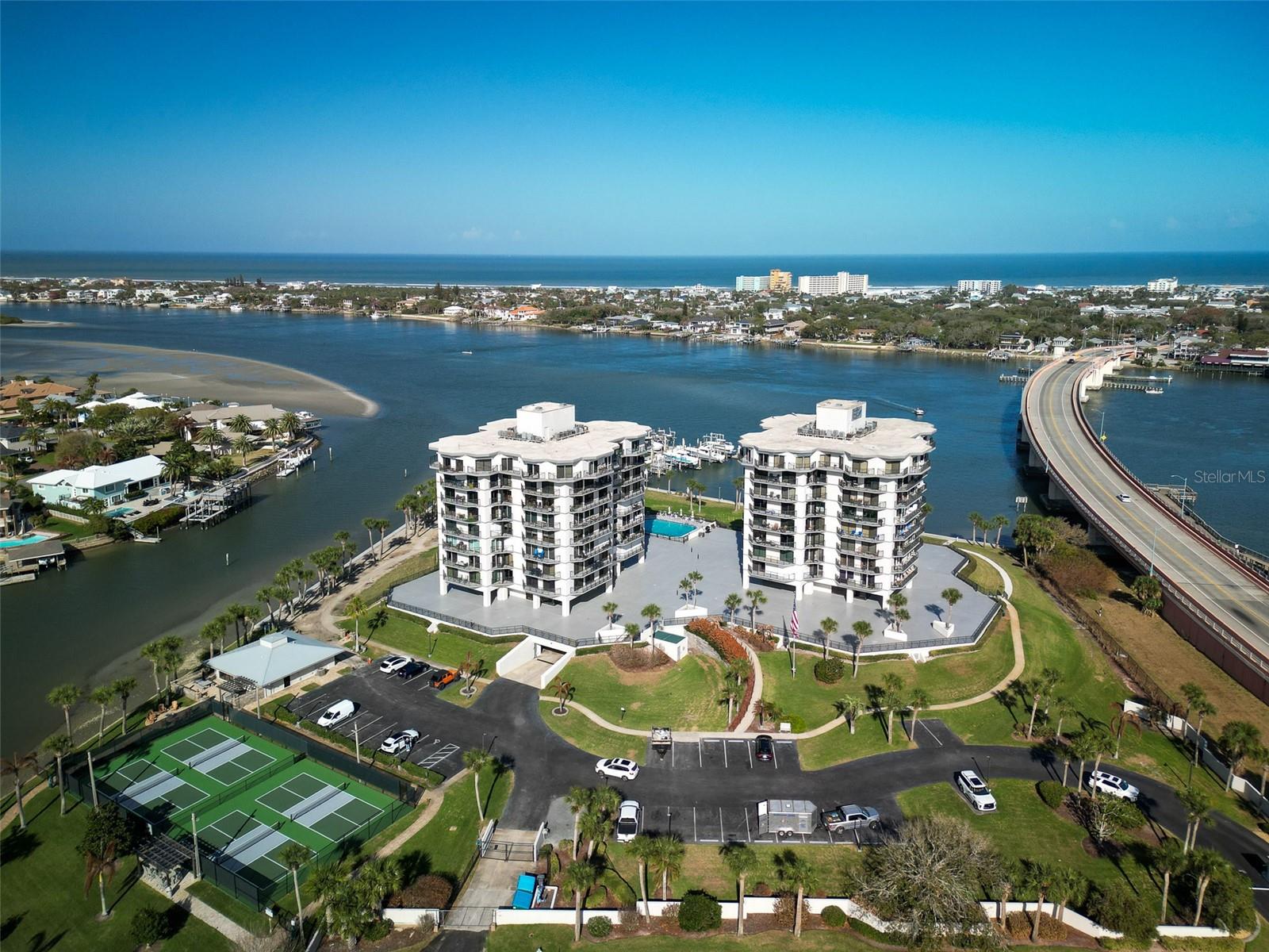 Image 42 of 69 For 501 Causeway  7070