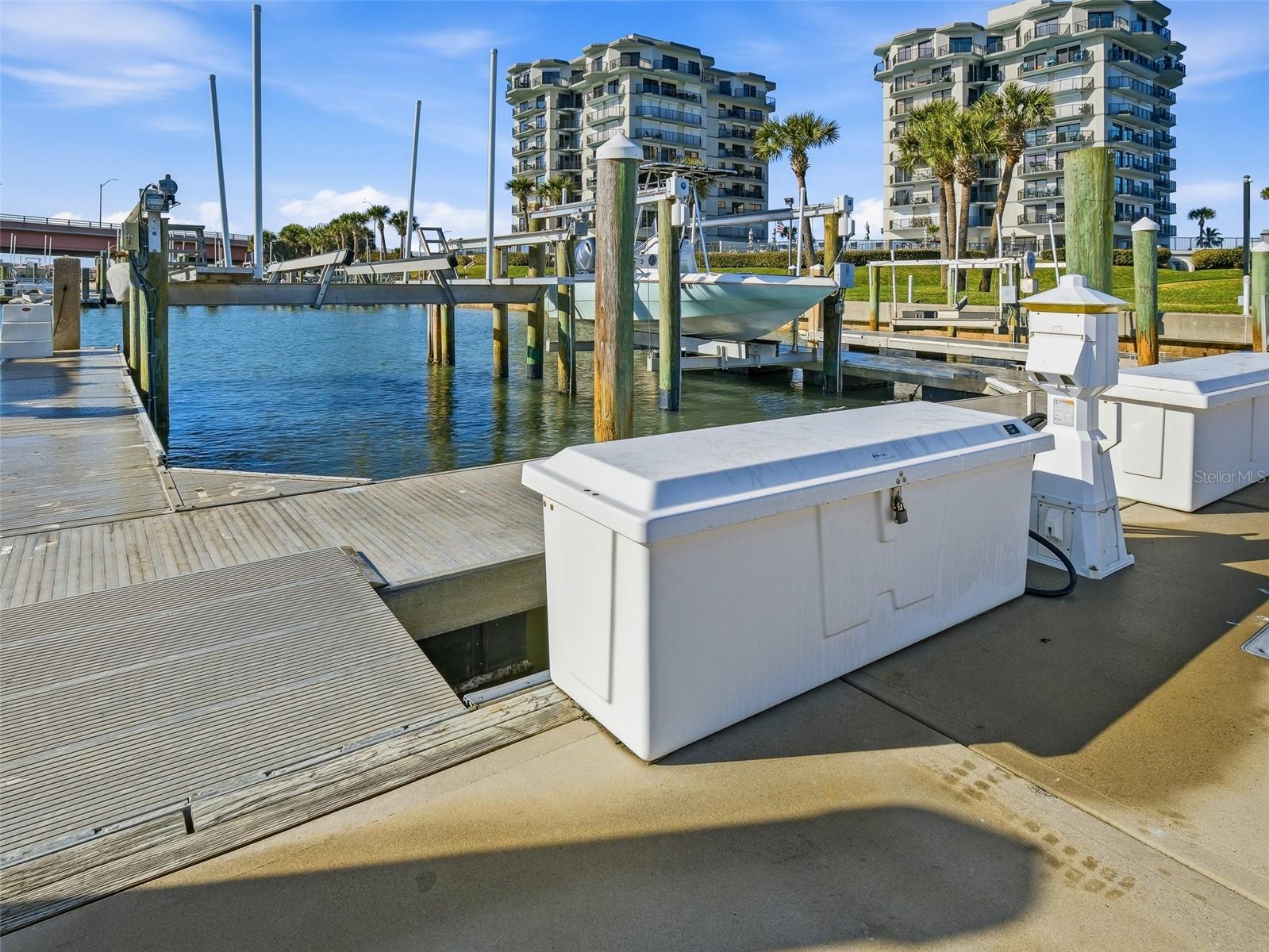 Image 44 of 69 For 501 Causeway  7070