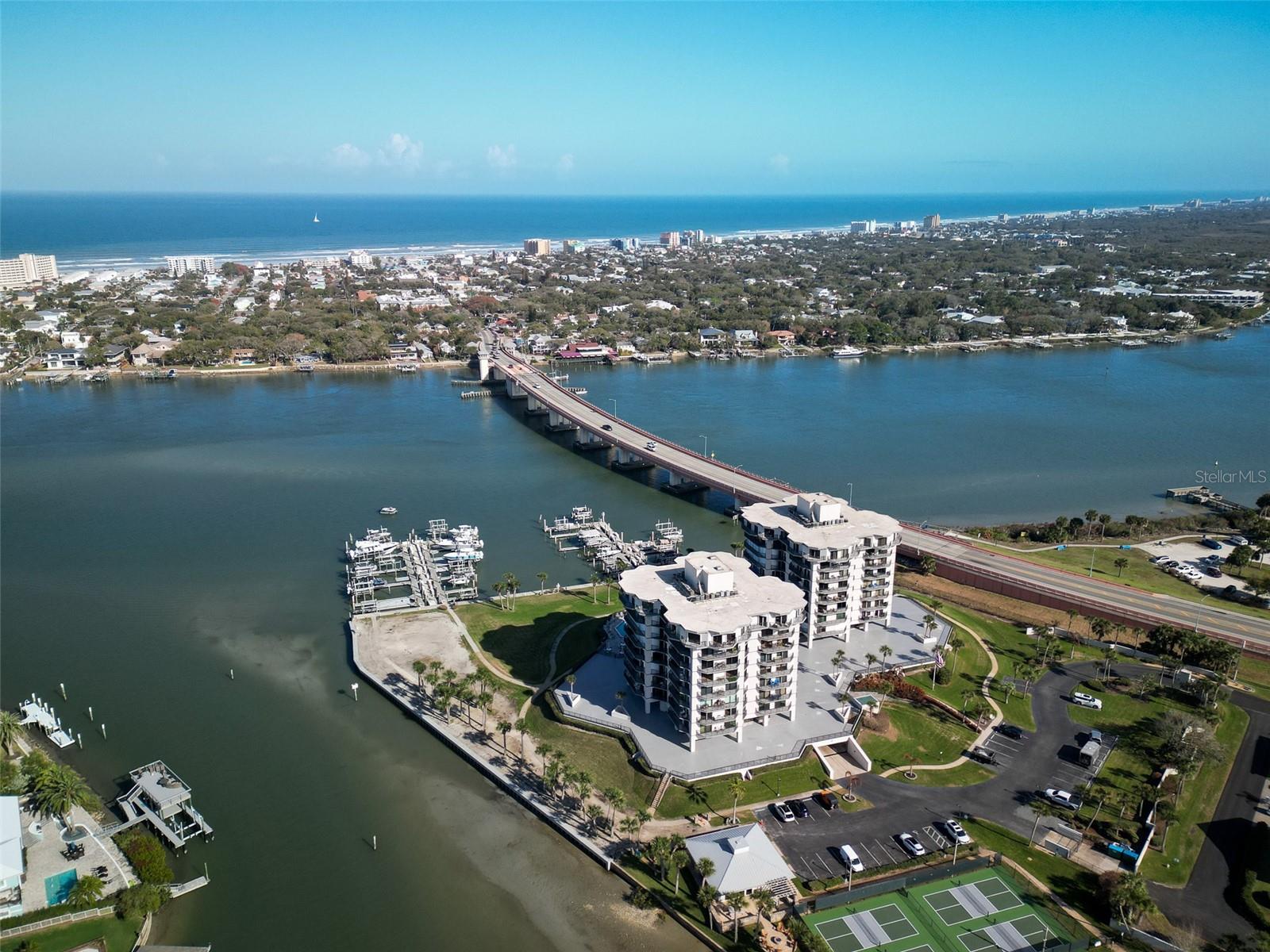 Image 47 of 69 For 501 Causeway  7070