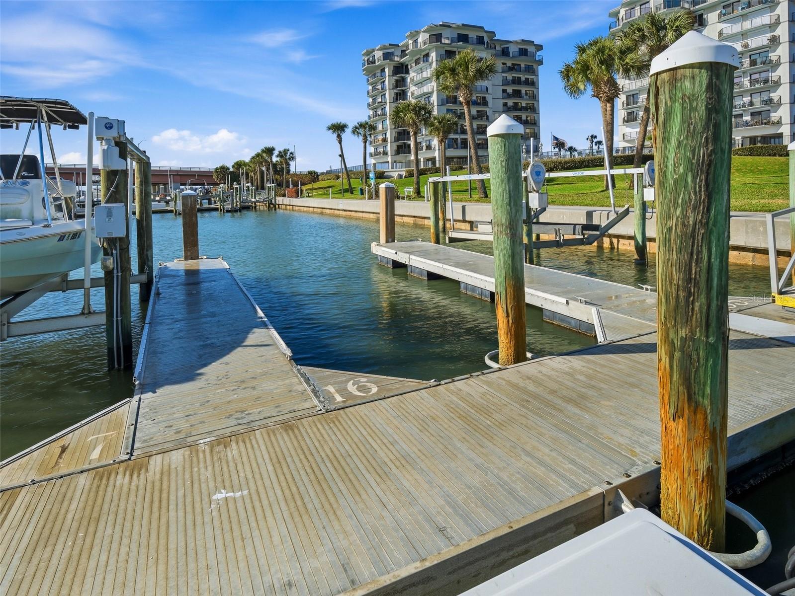 Image 5 of 69 For 501 Causeway  7070