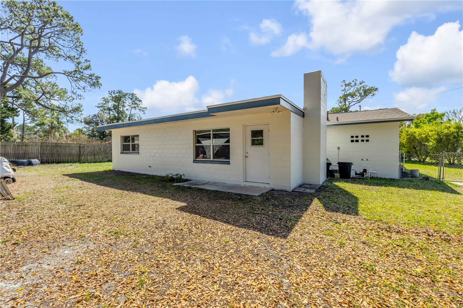 Image 30 of 31 For 546 Cambridge Circle