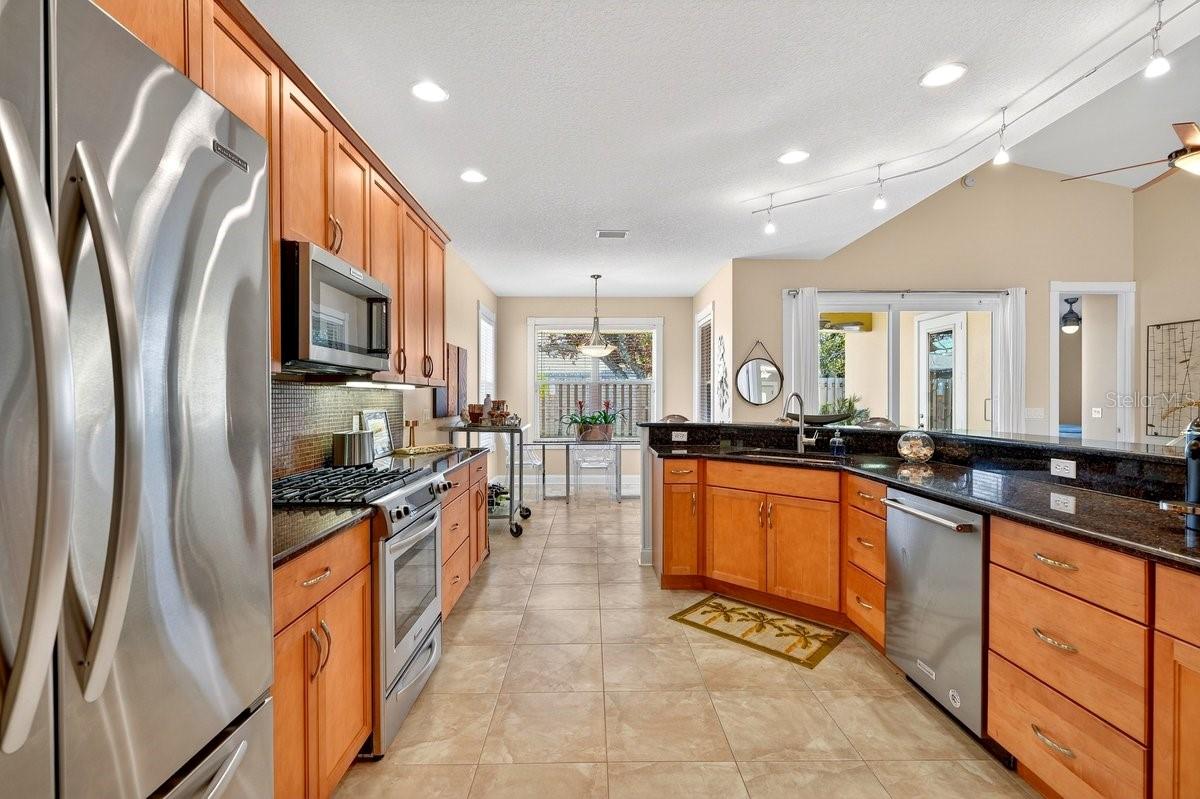 Image 27 of 49 For 307 Jessamine Avenue