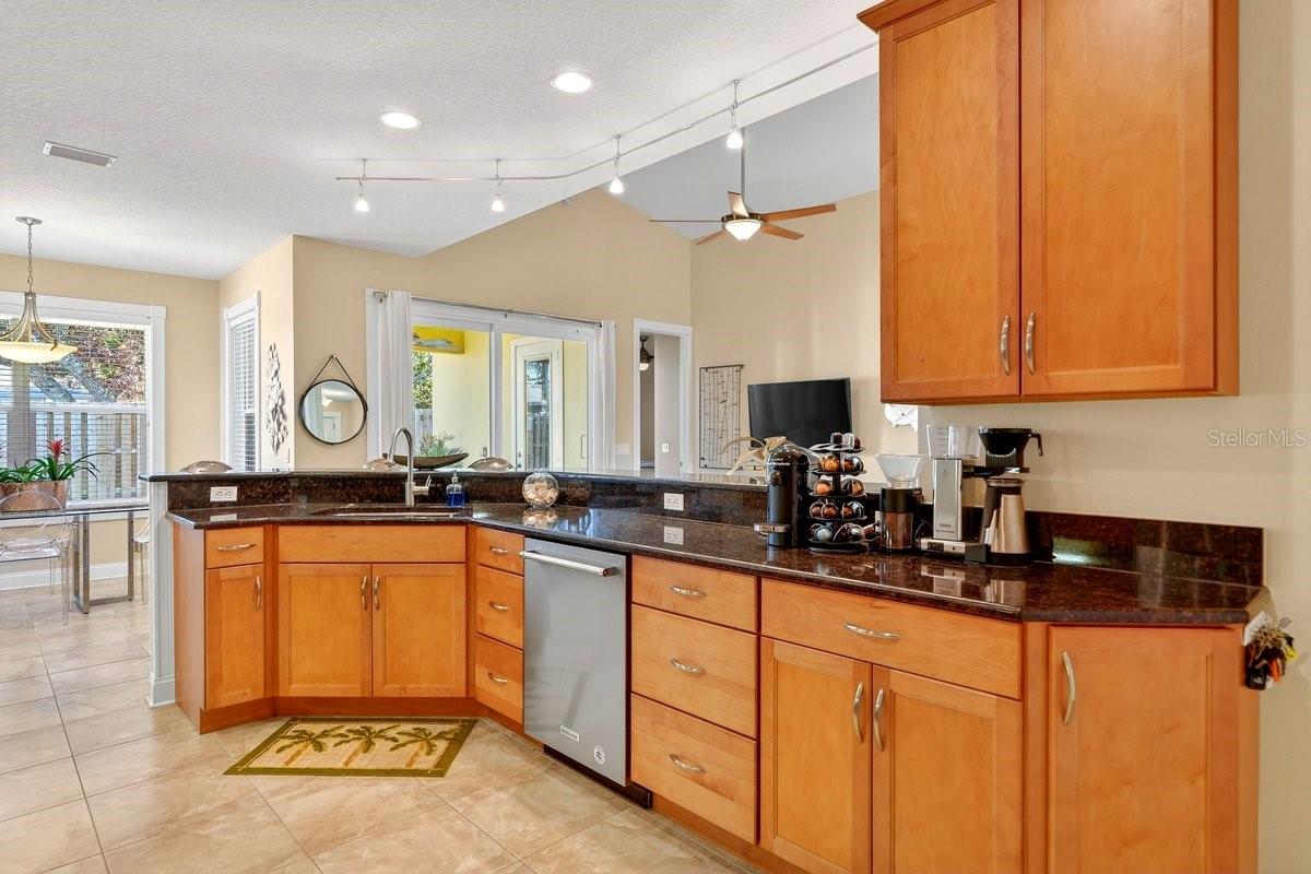 Image 29 of 49 For 307 Jessamine Avenue