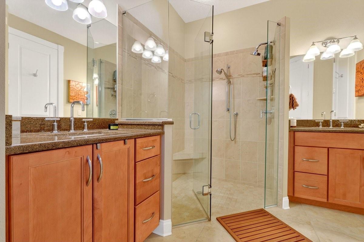 Image 35 of 49 For 307 Jessamine Avenue