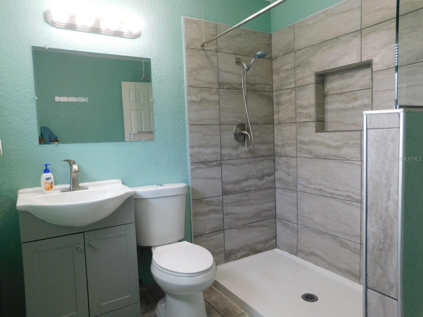 Image 8 of 37 For 1709 Umbrella Tree Drive