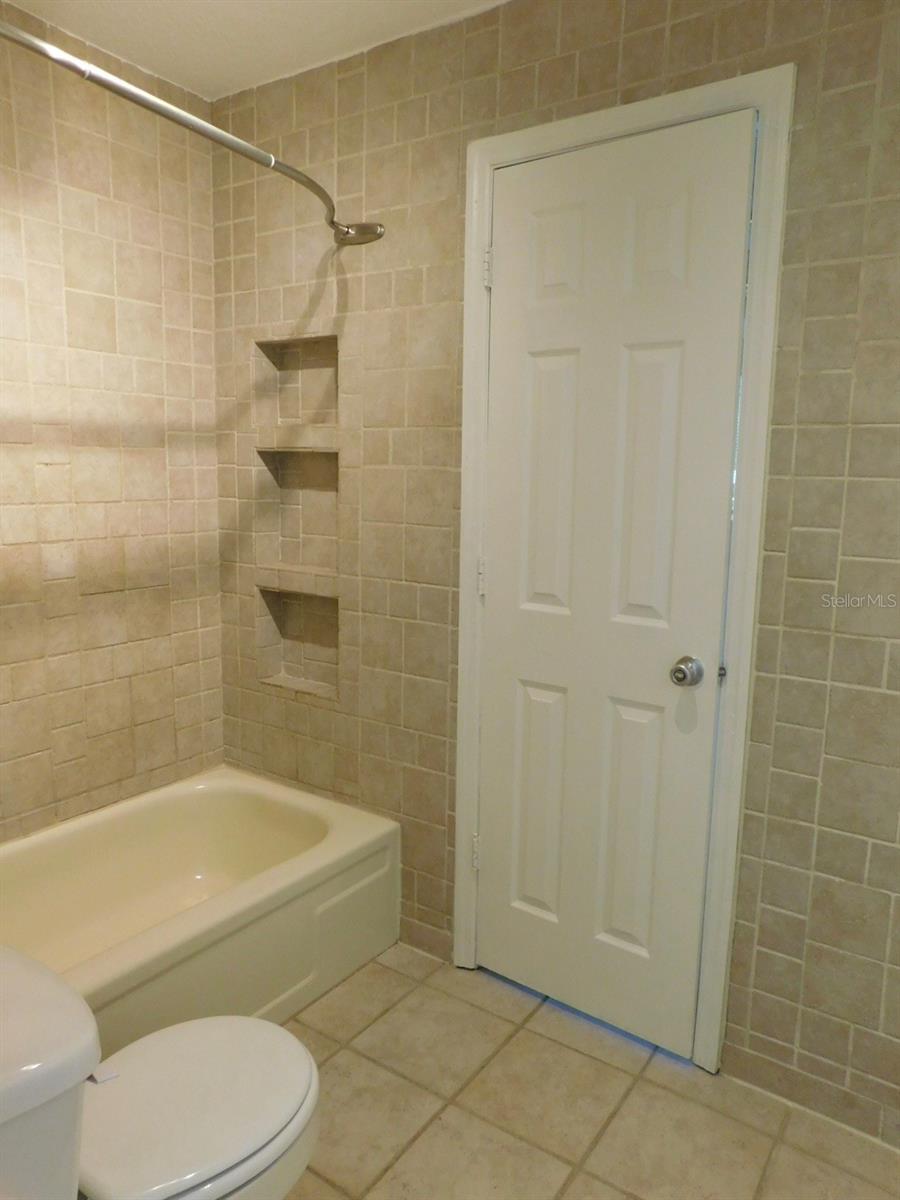 Image 9 of 37 For 1709 Umbrella Tree Drive