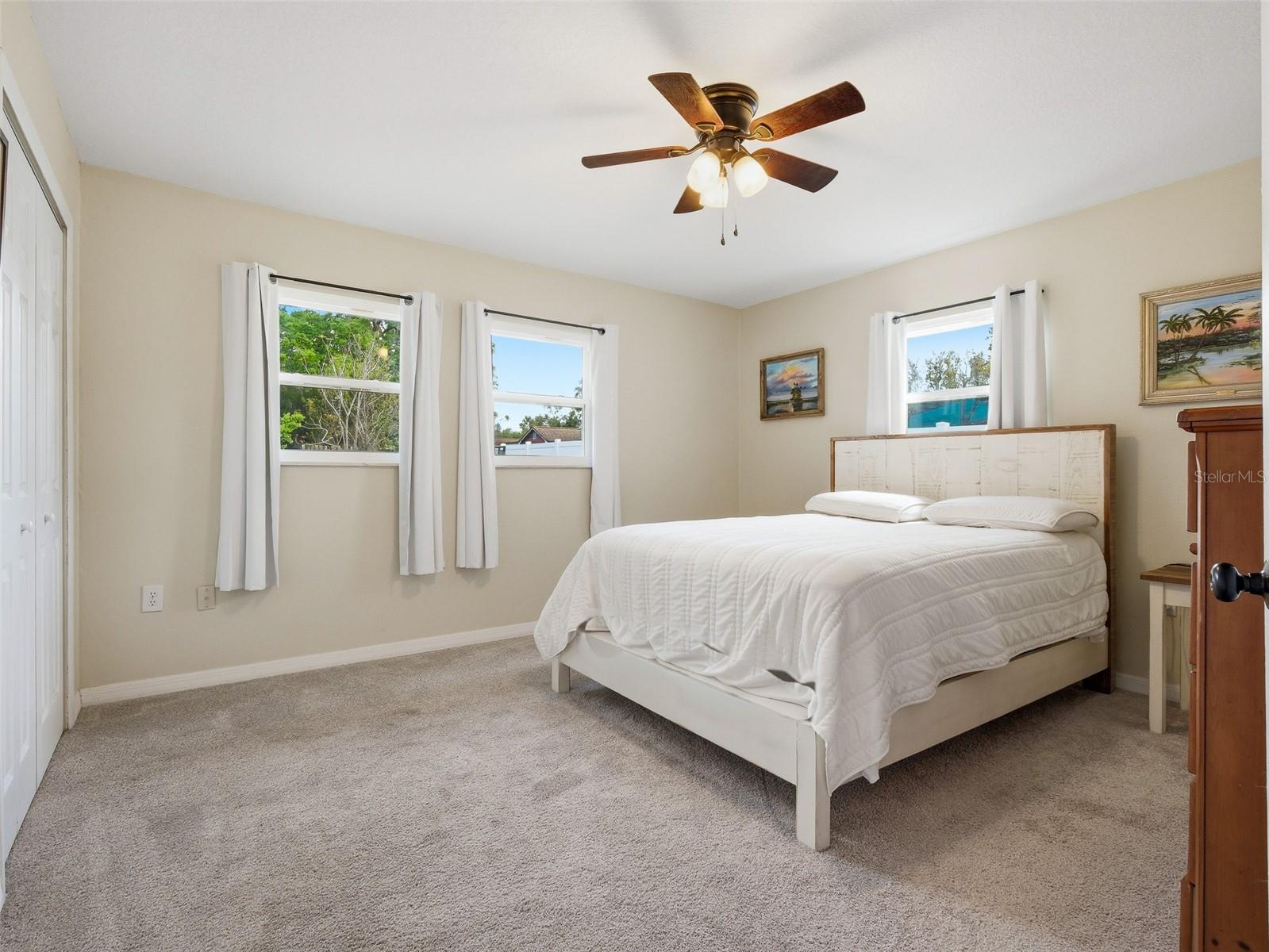 Image 23 of 40 For 975 Boston Avenue