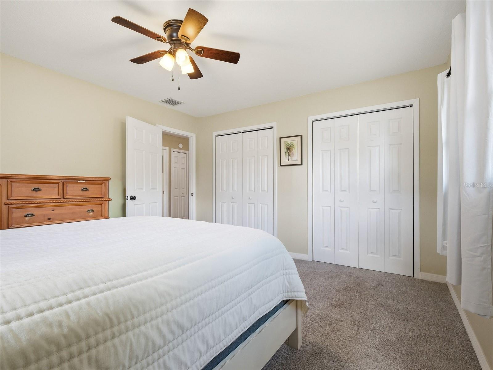 Image 25 of 40 For 975 Boston Avenue