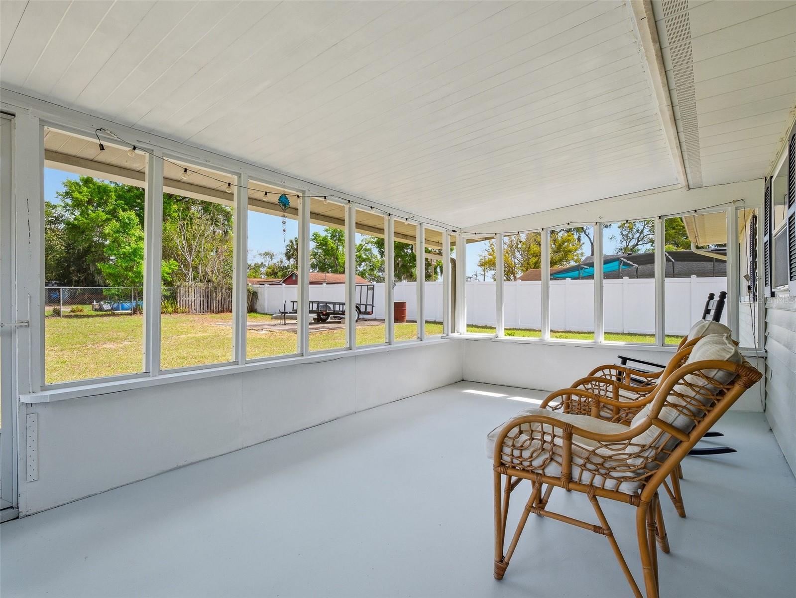 Image 33 of 40 For 975 Boston Avenue