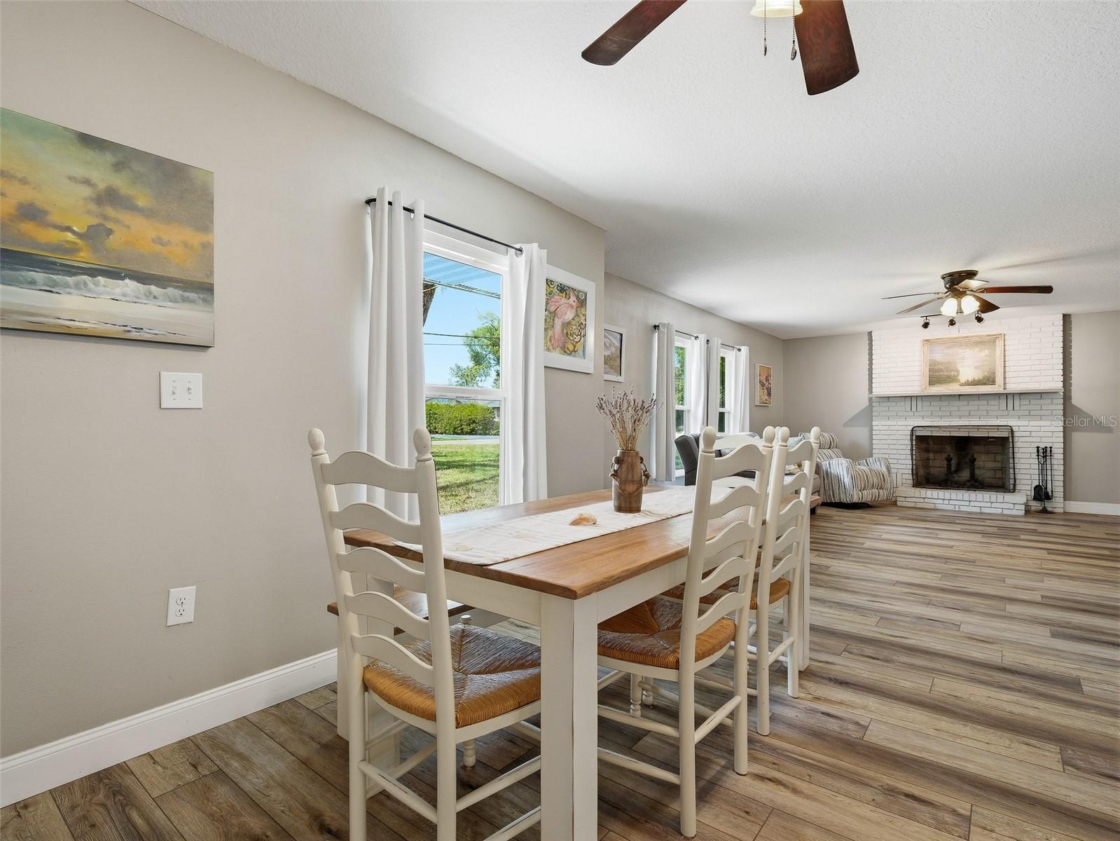 Image 7 of 40 For 975 Boston Avenue