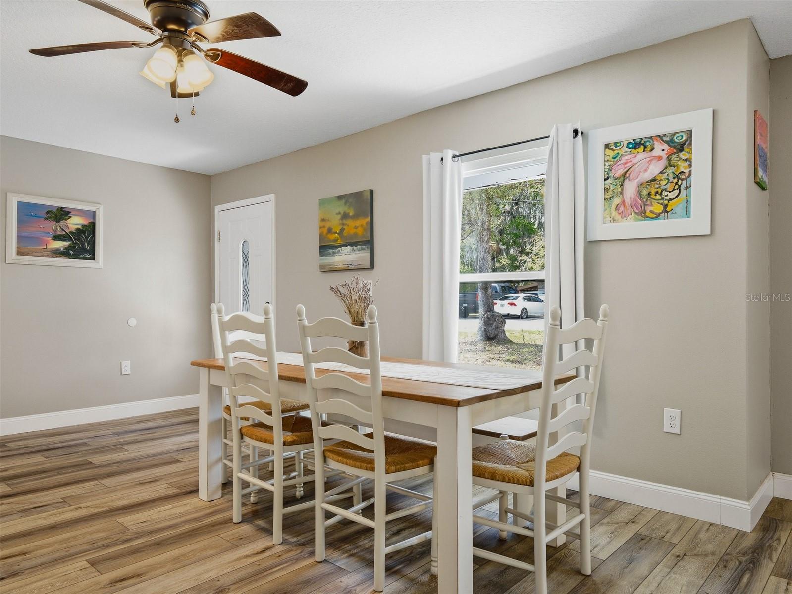 Image 9 of 40 For 975 Boston Avenue