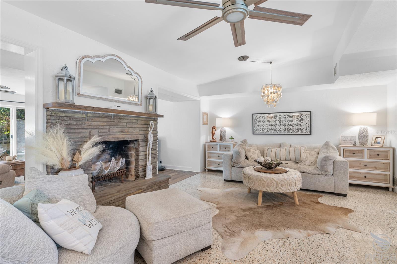 Image 22 of 46 For 2600 Coral Way