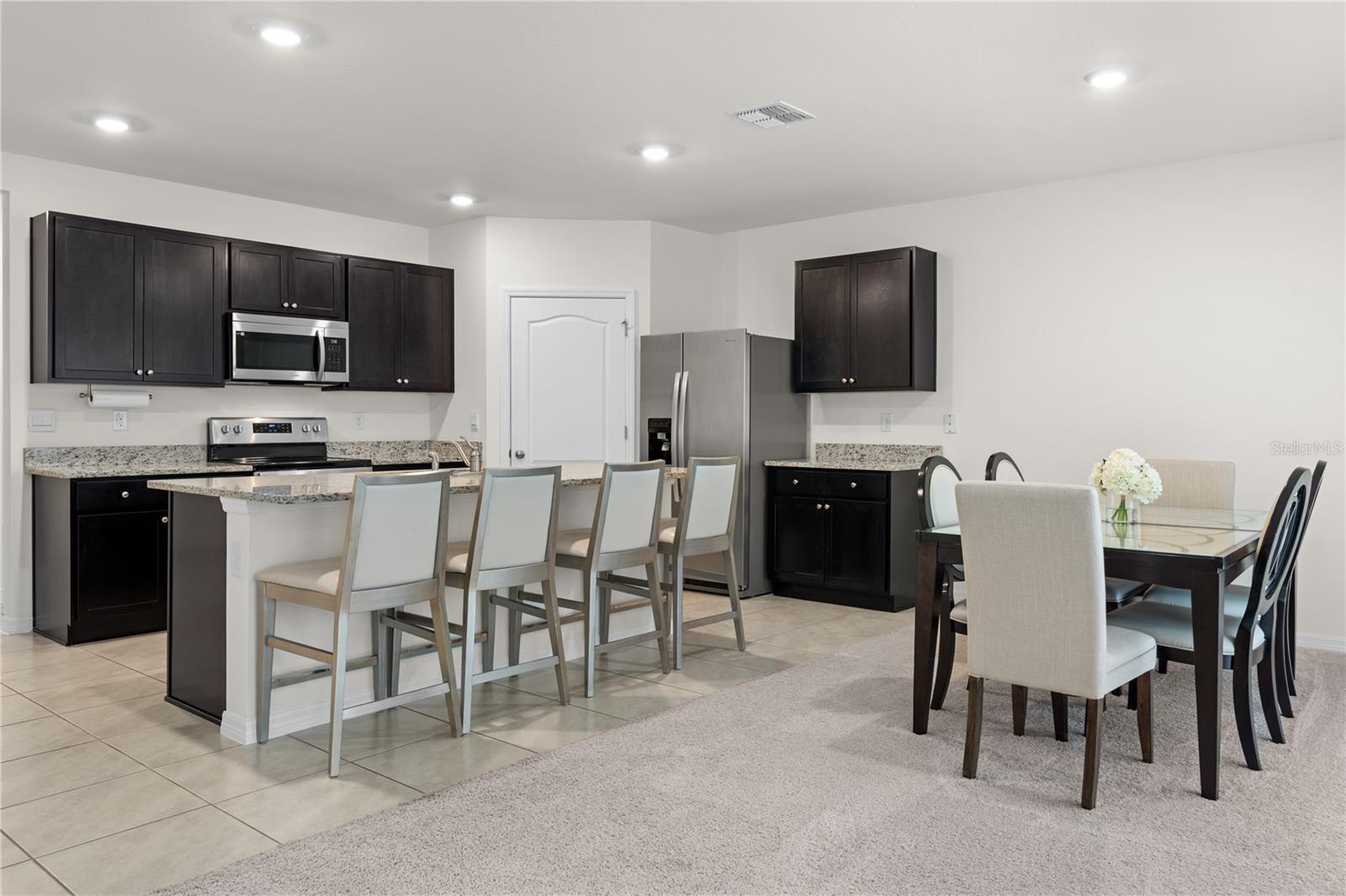 Image 14 of 34 For 2717 Neverland Drive