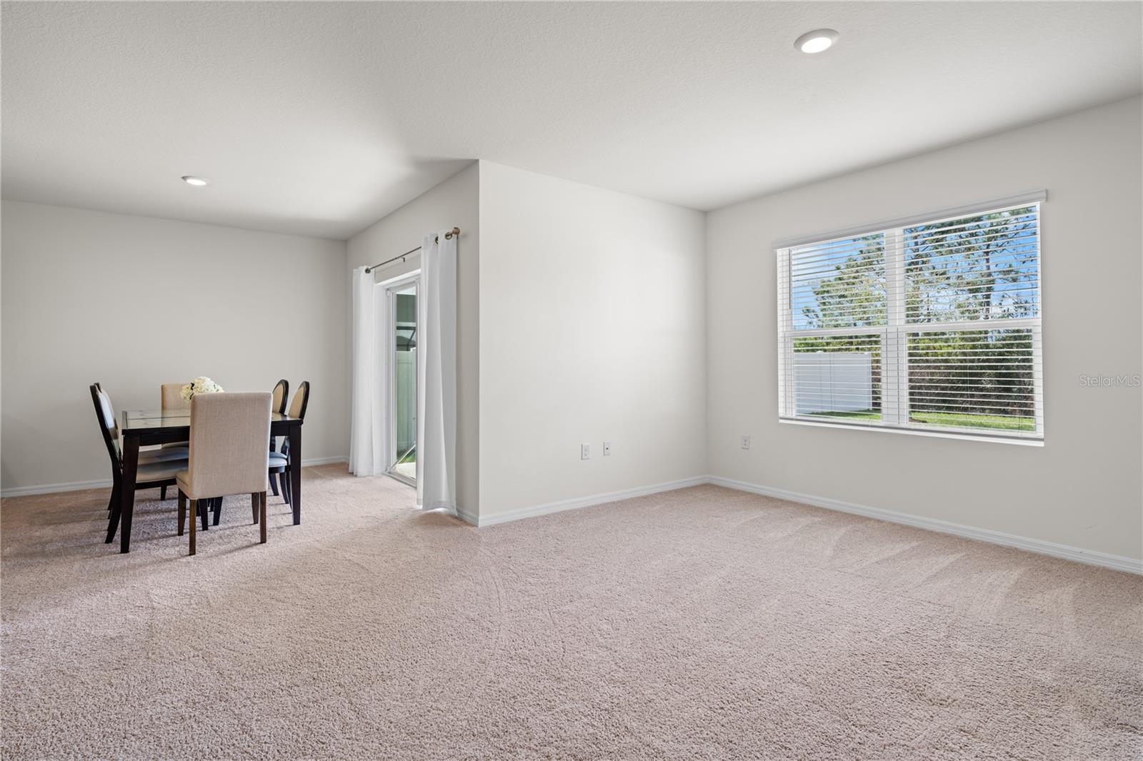 Image 19 of 34 For 2717 Neverland Drive