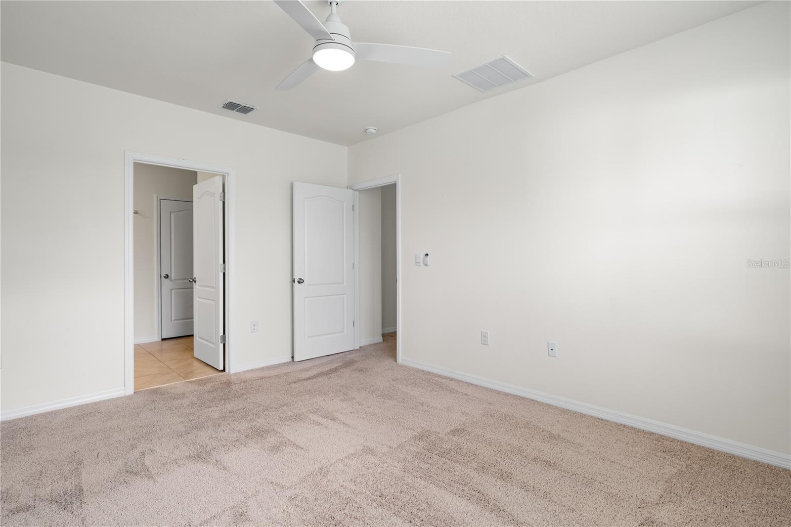 Image 22 of 34 For 2717 Neverland Drive