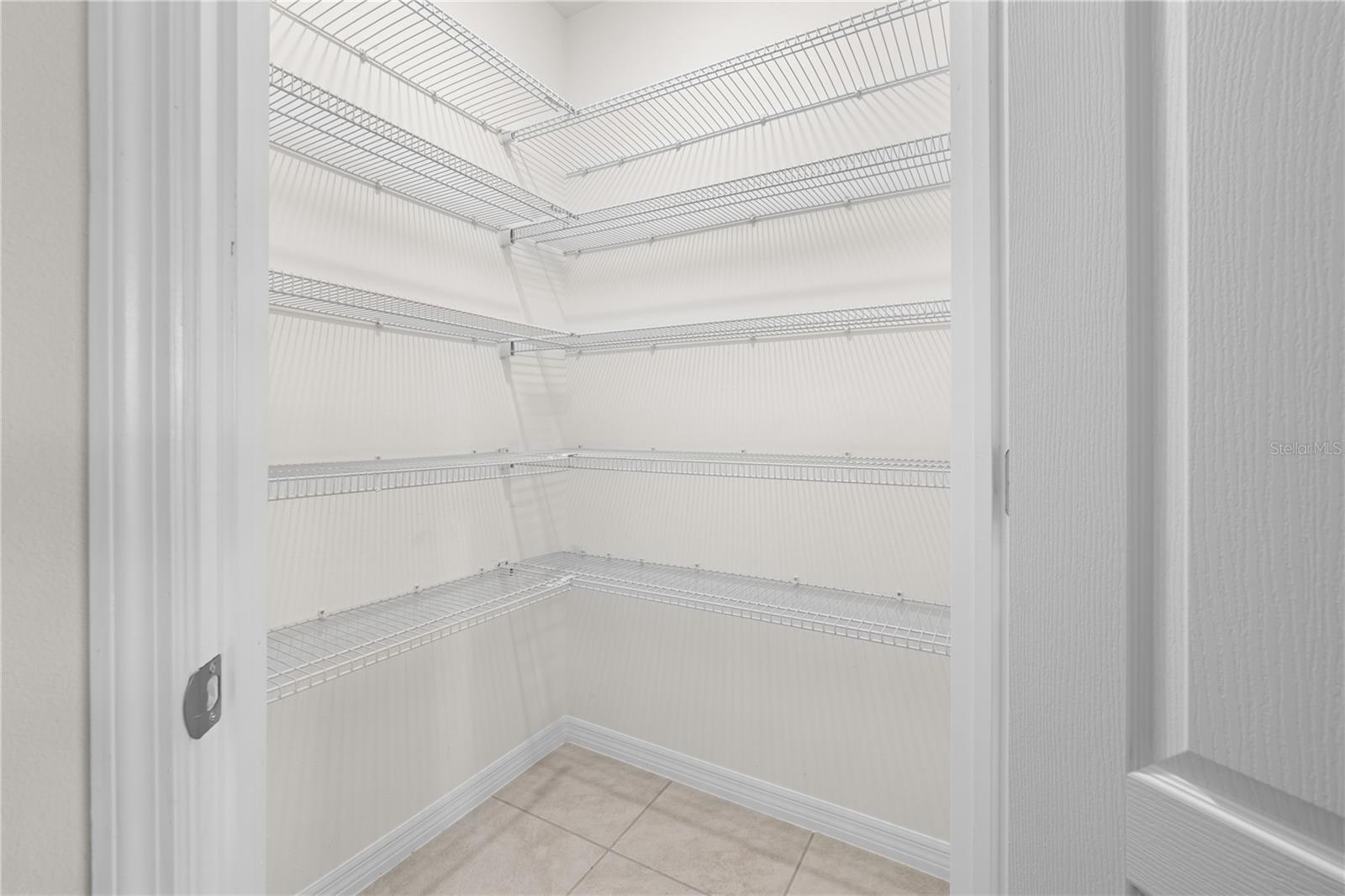 Image 25 of 34 For 2717 Neverland Drive