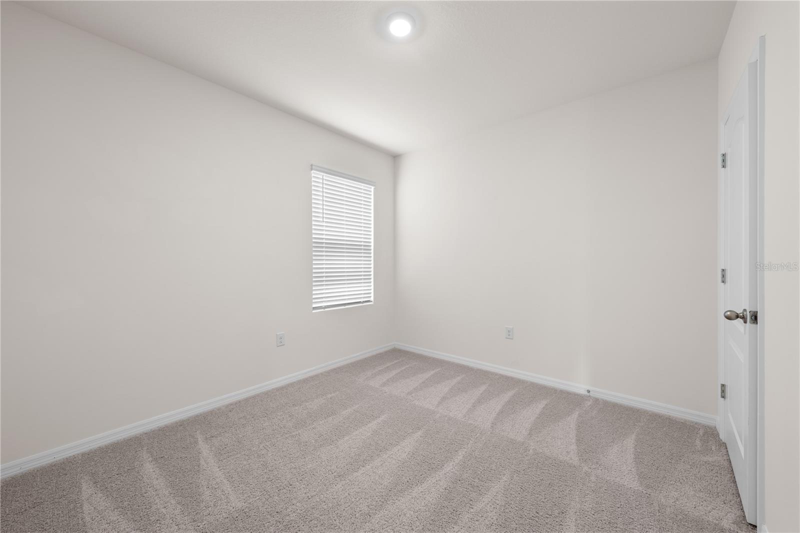 Image 27 of 34 For 2717 Neverland Drive