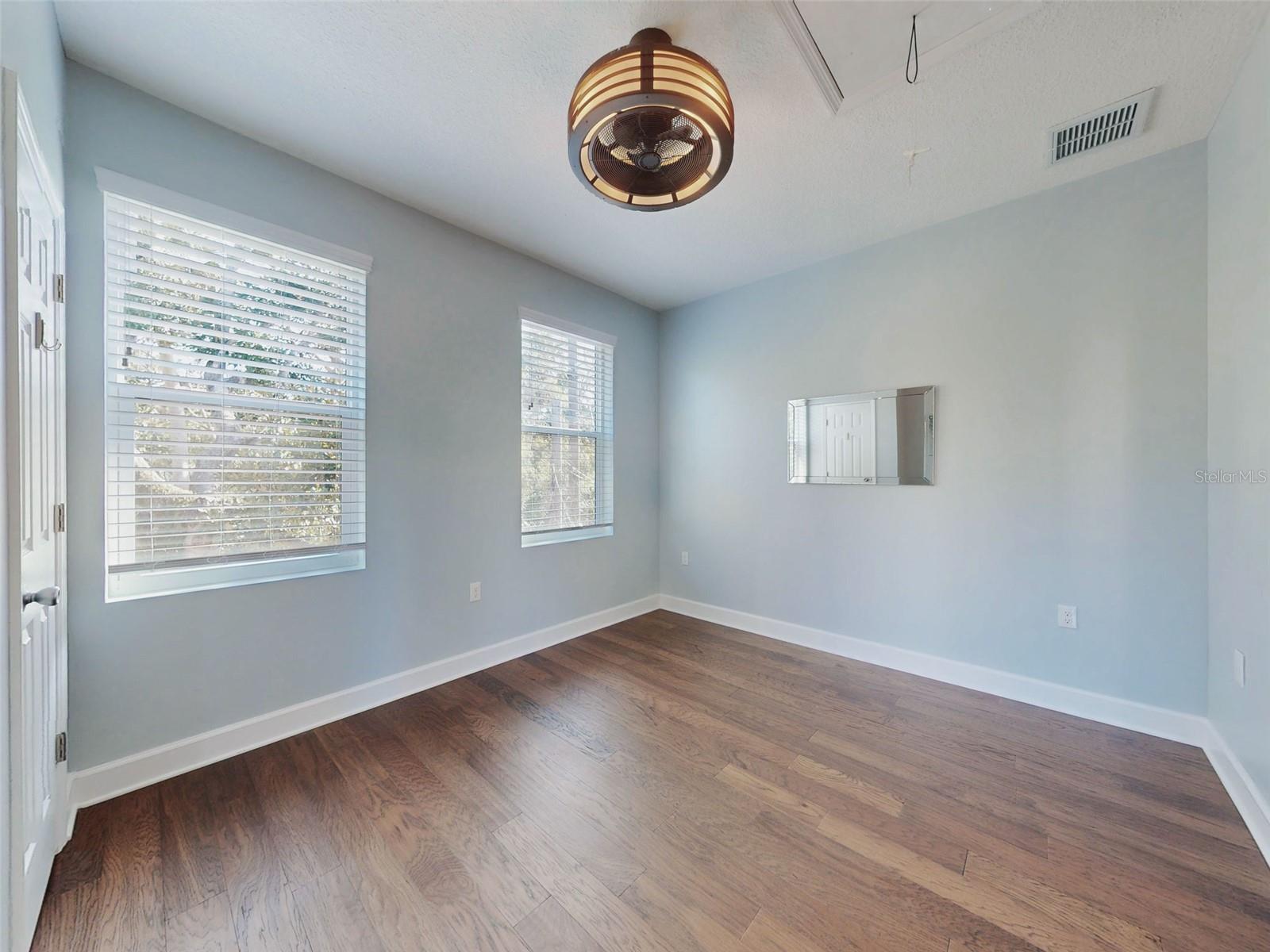 Image 27 of 55 For 76 Duero Street