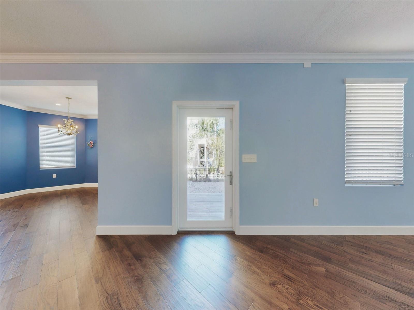 Image 3 of 55 For 76 Duero Street