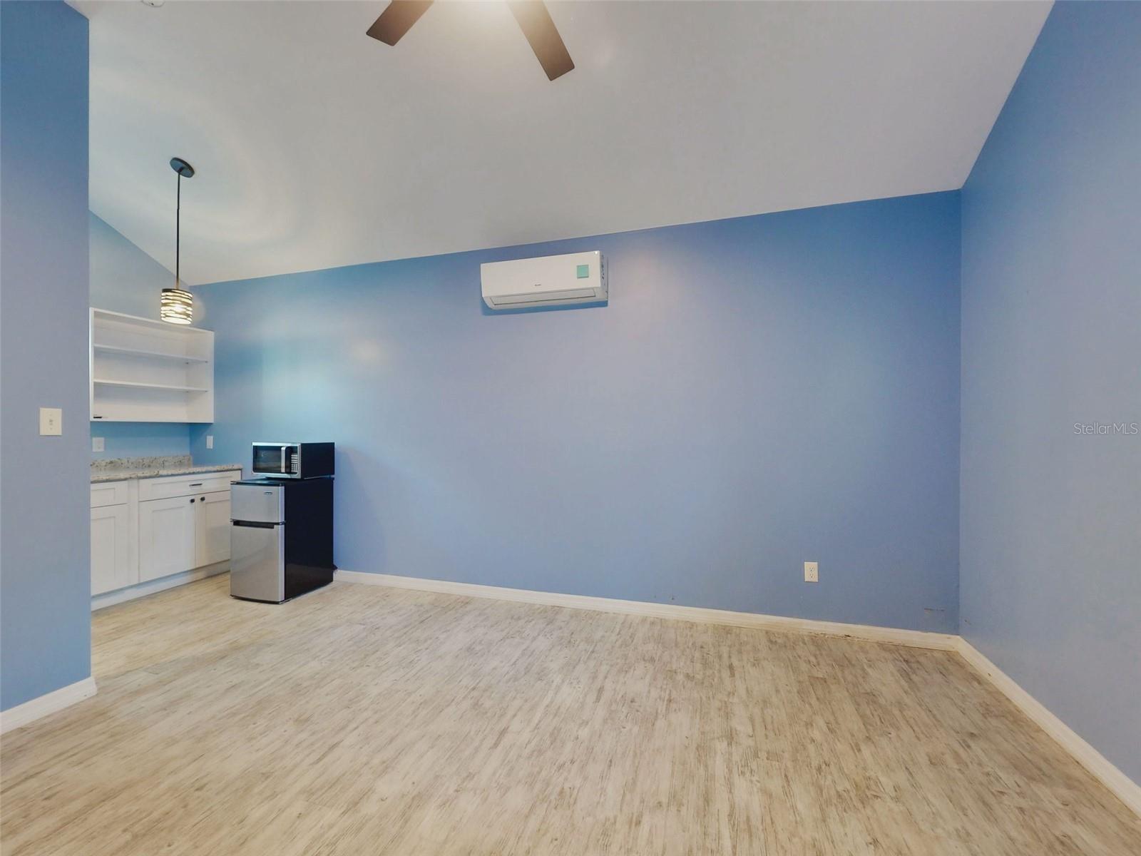 Image 36 of 55 For 76 Duero Street