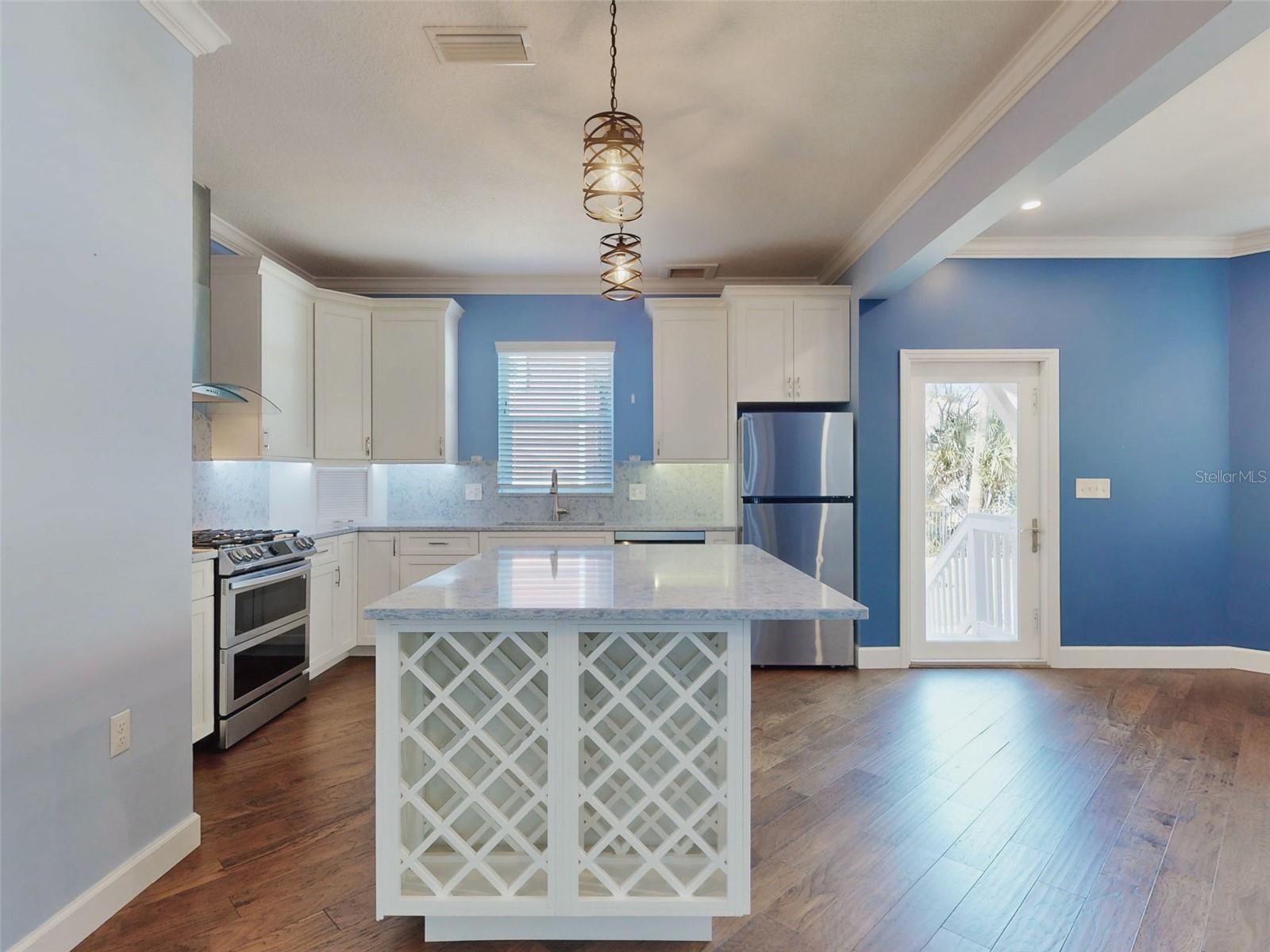 Image 5 of 55 For 76 Duero Street