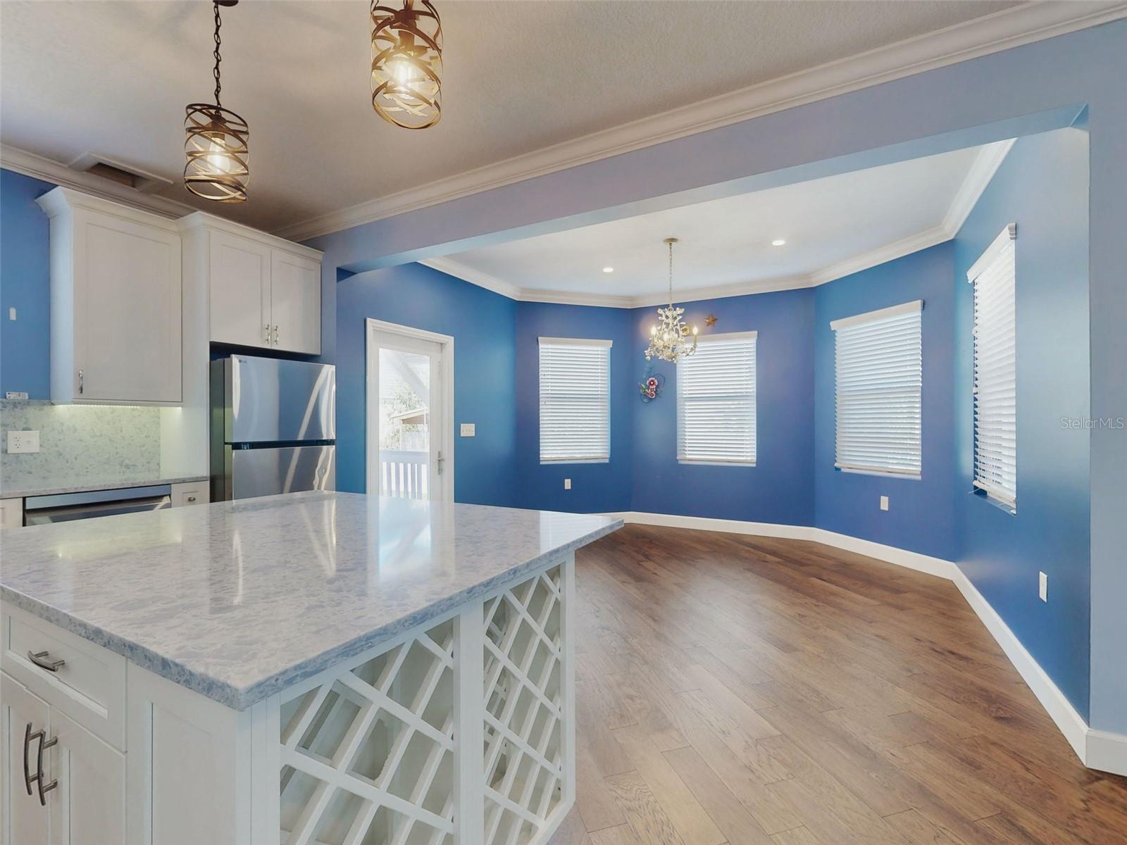 Image 8 of 55 For 76 Duero Street